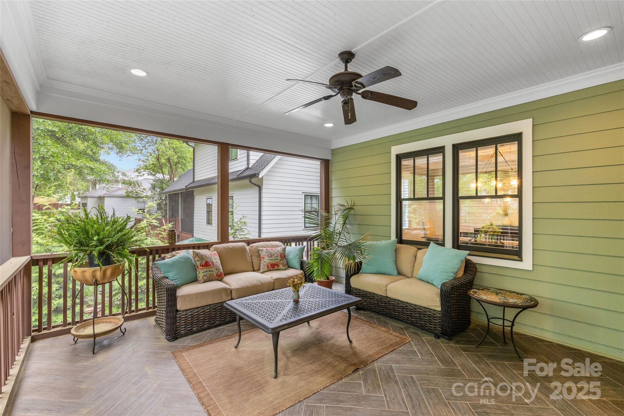 2414 Bay Street Property Photo 21