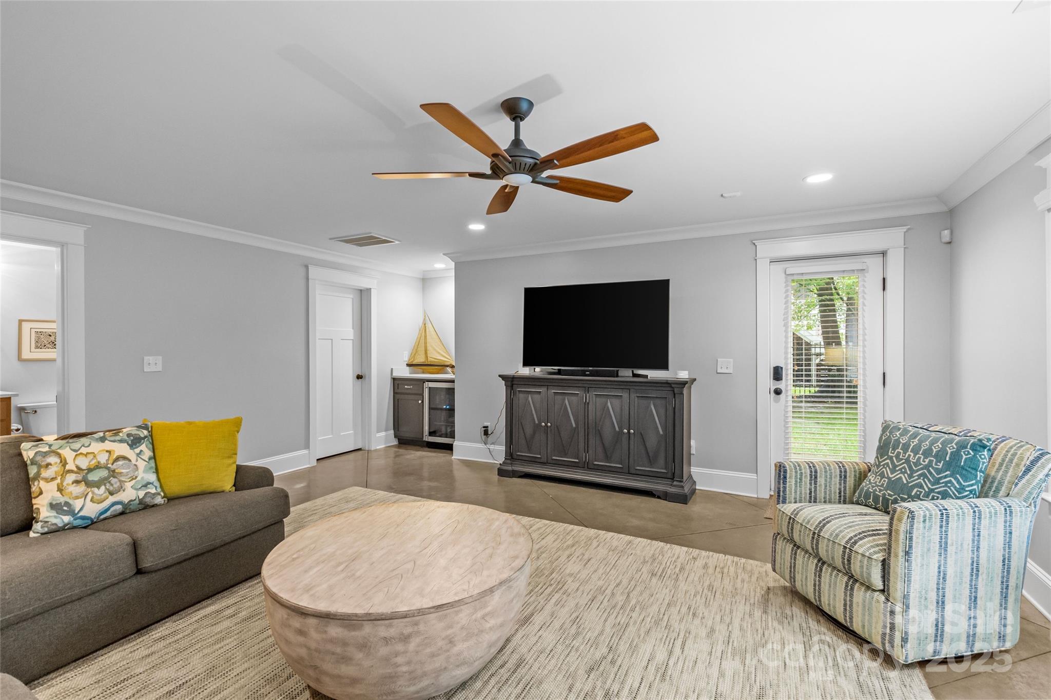 2414 Bay Street Property Photo 33