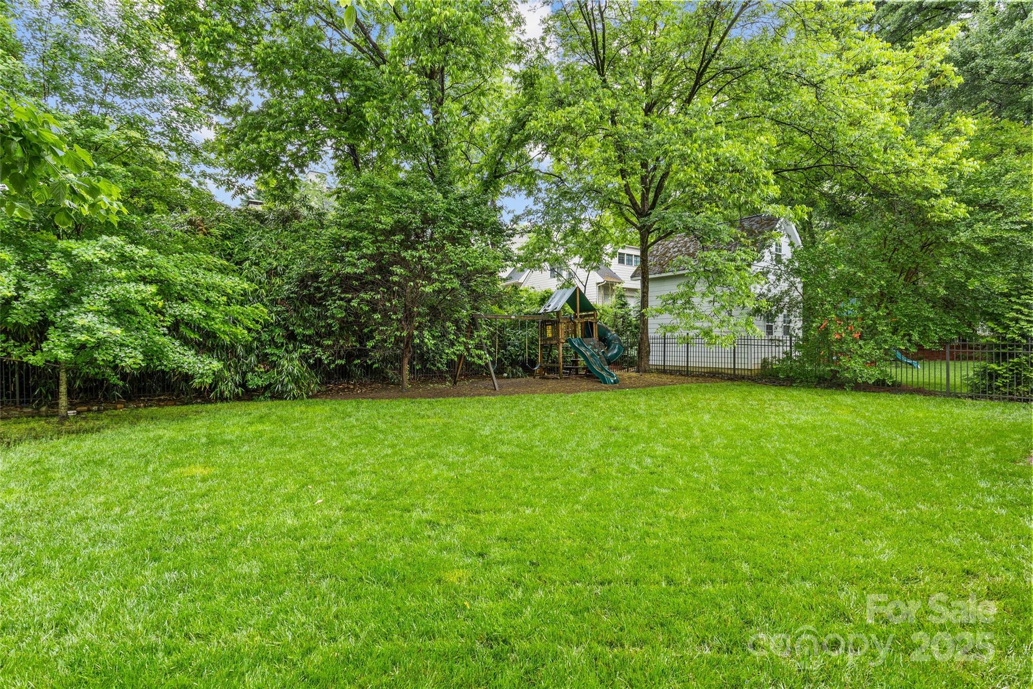 2414 Bay Street Property Photo 42