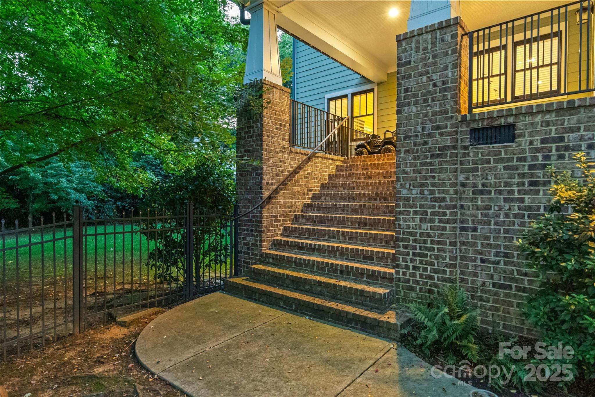 2414 Bay Street Property Photo 45