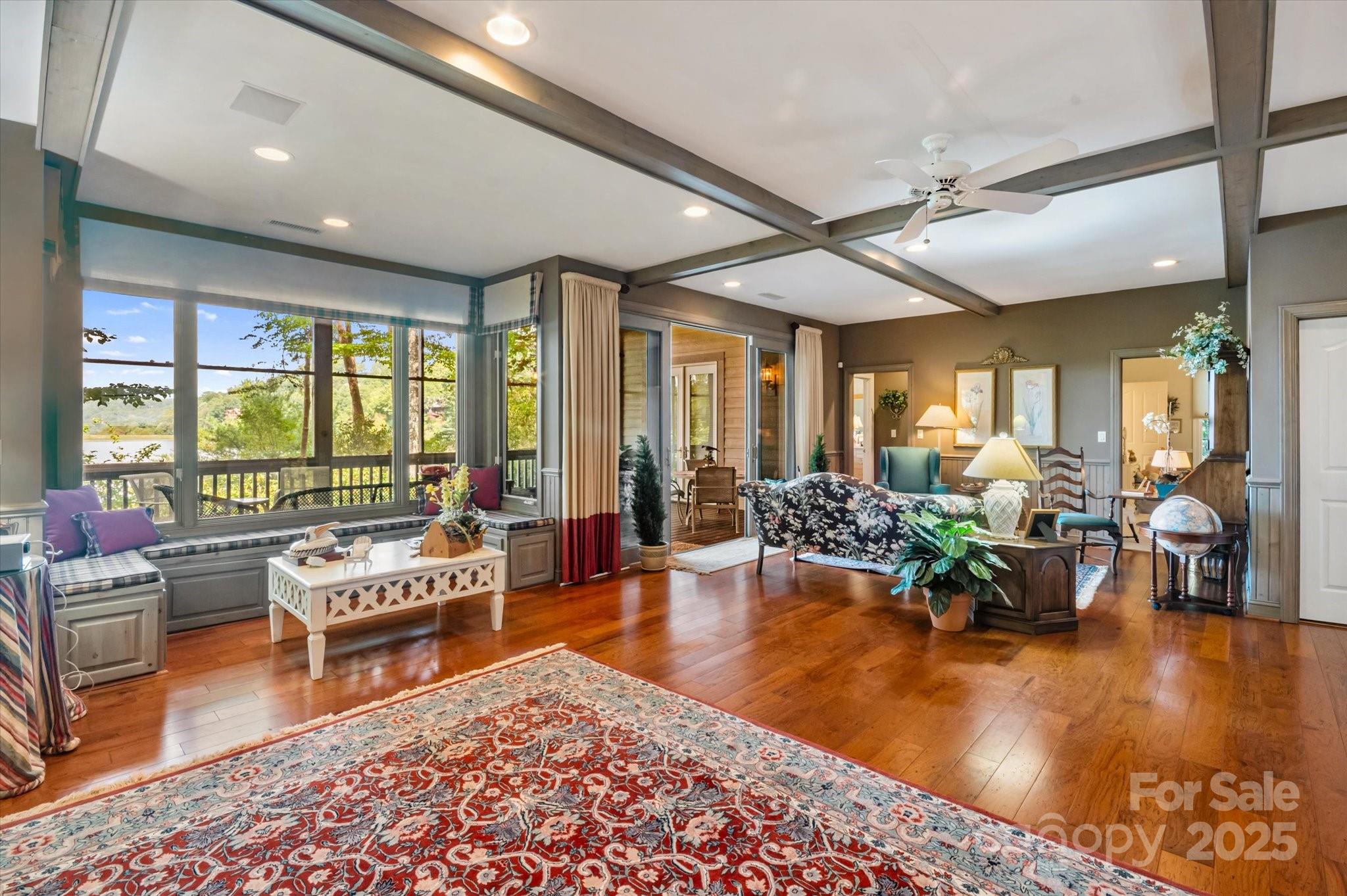 98 Taladu Court Property Photo 8