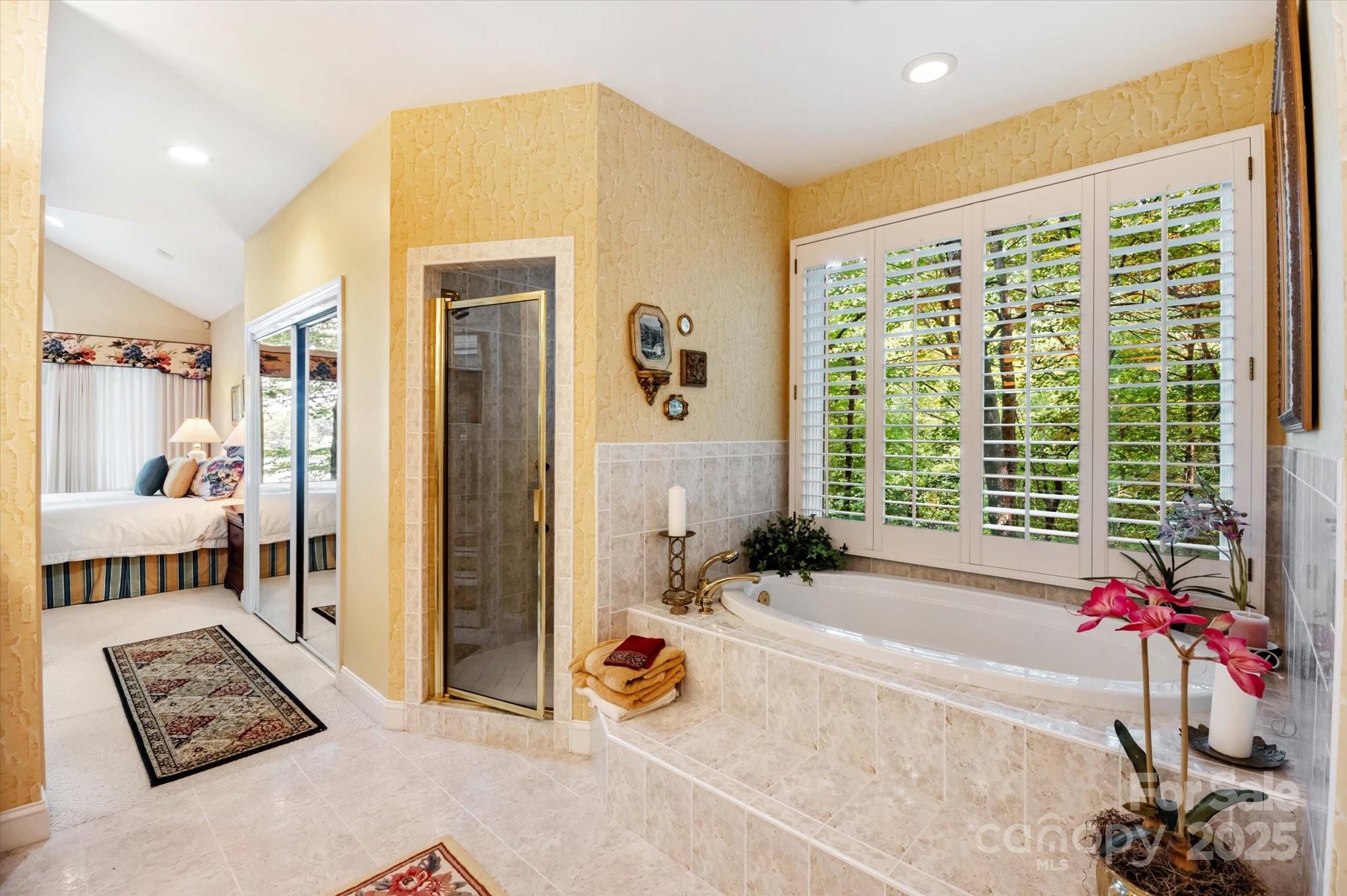98 Taladu Court Property Photo 13