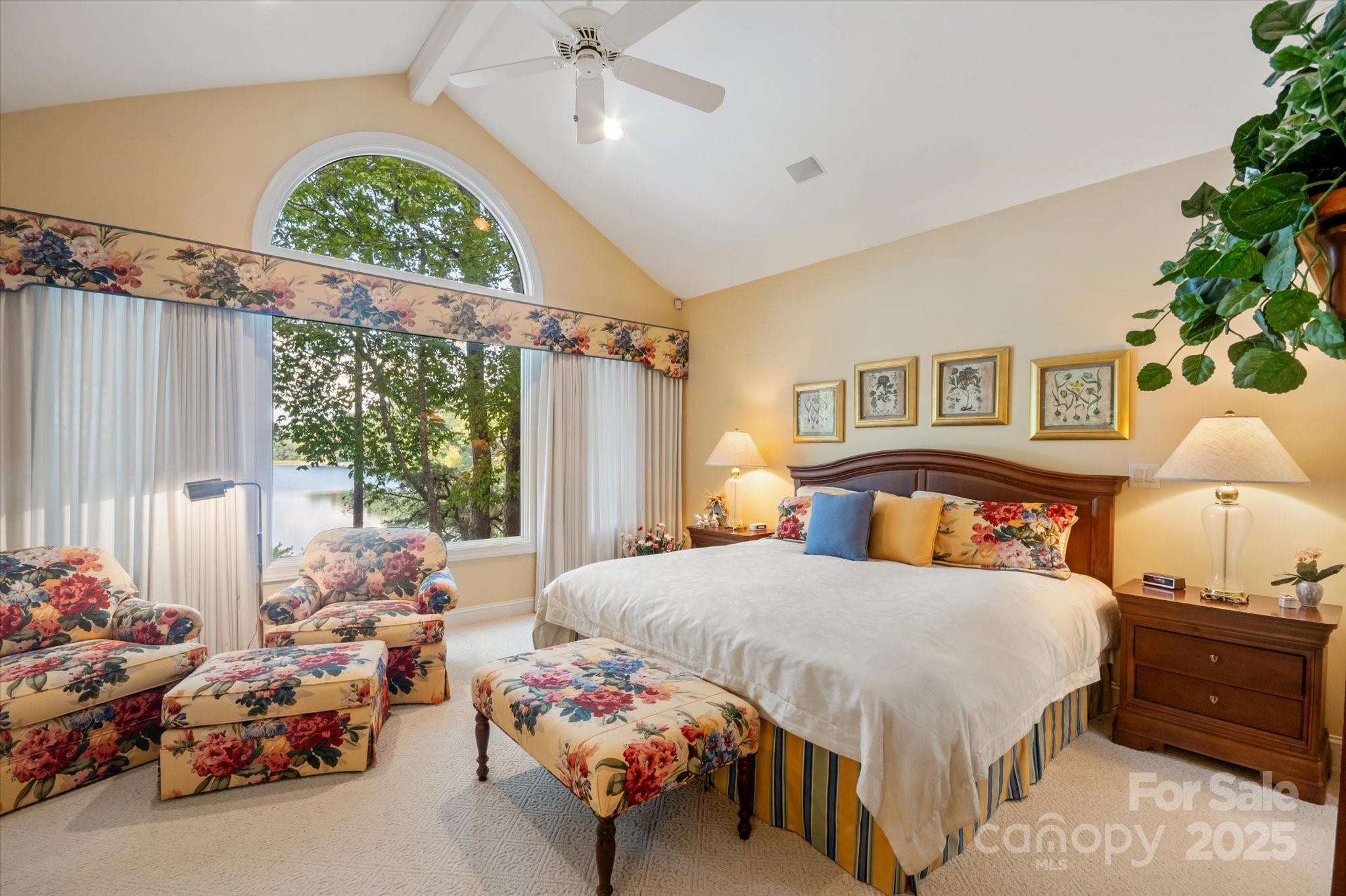 98 Taladu Court Property Photo 16