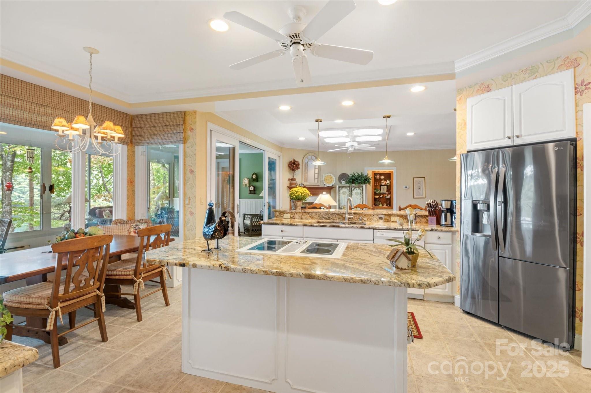 98 Taladu Court Property Photo 27