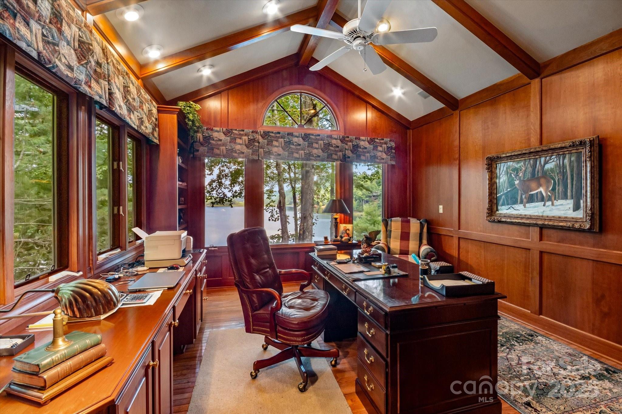 98 Taladu Court Property Photo 37