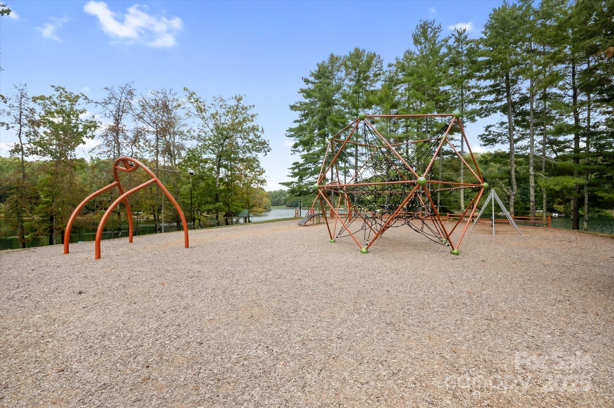 98 Taladu Court Property Photo 45