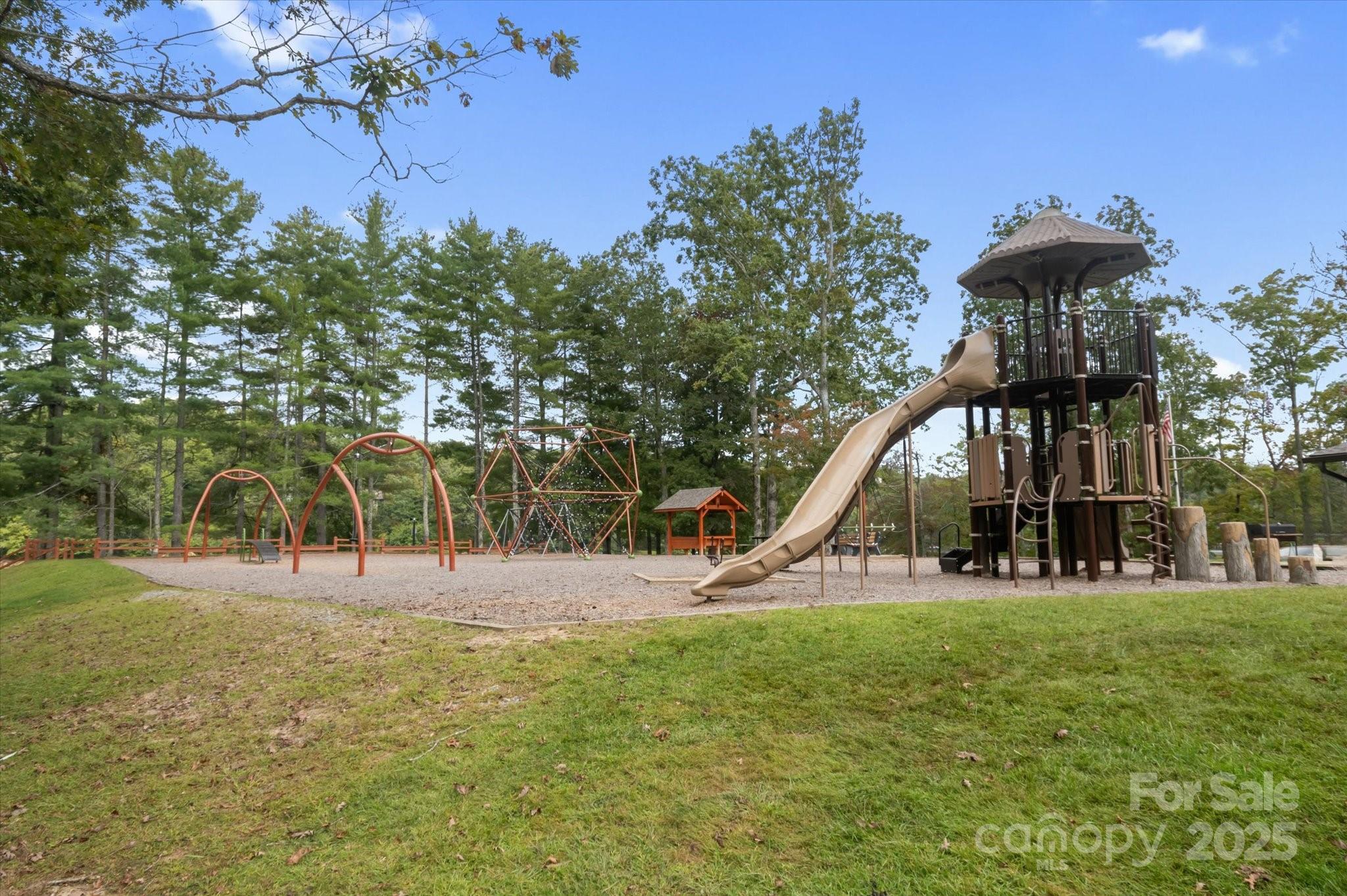 98 Taladu Court Property Photo 46
