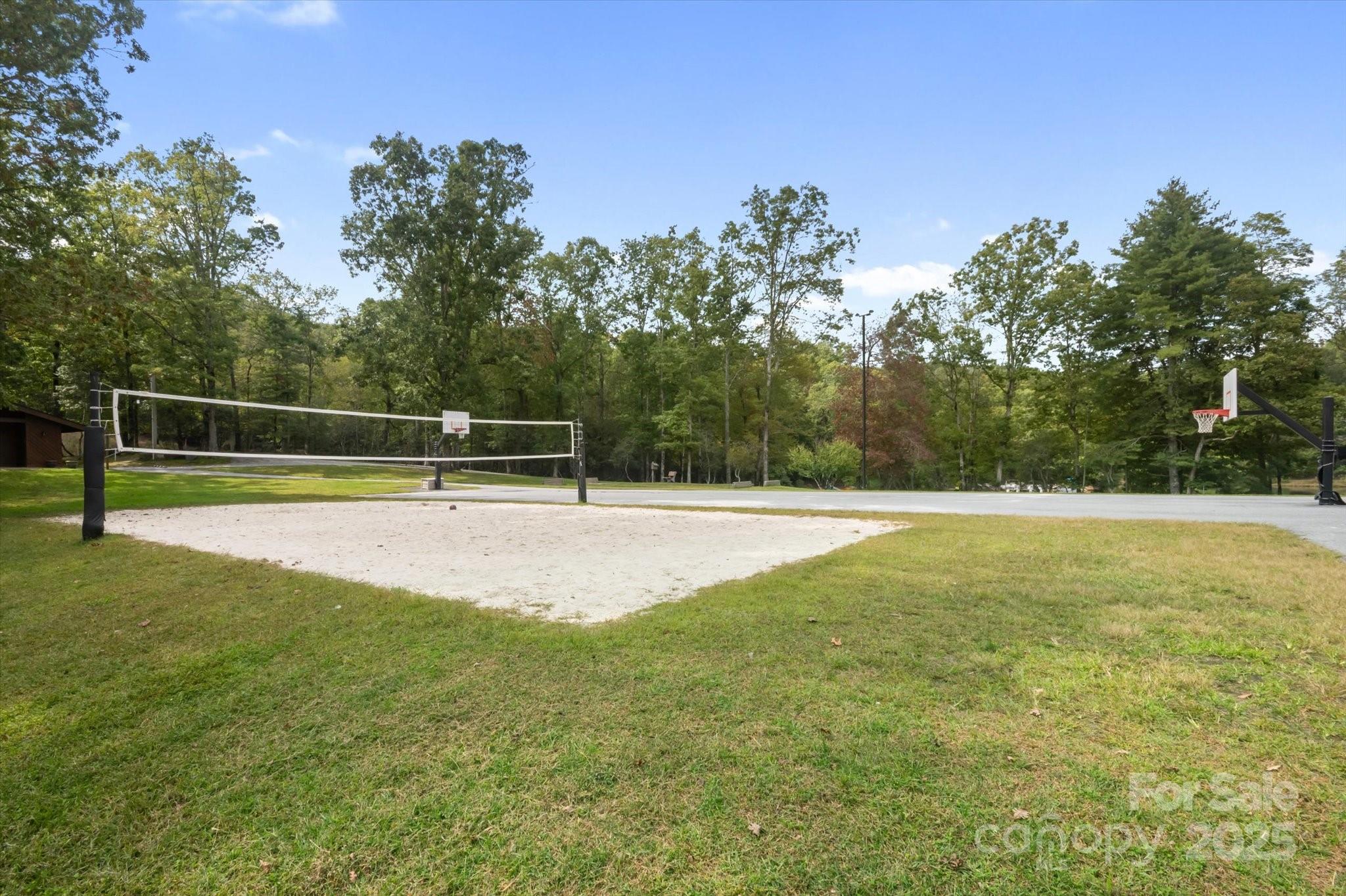 98 Taladu Court Property Photo 47