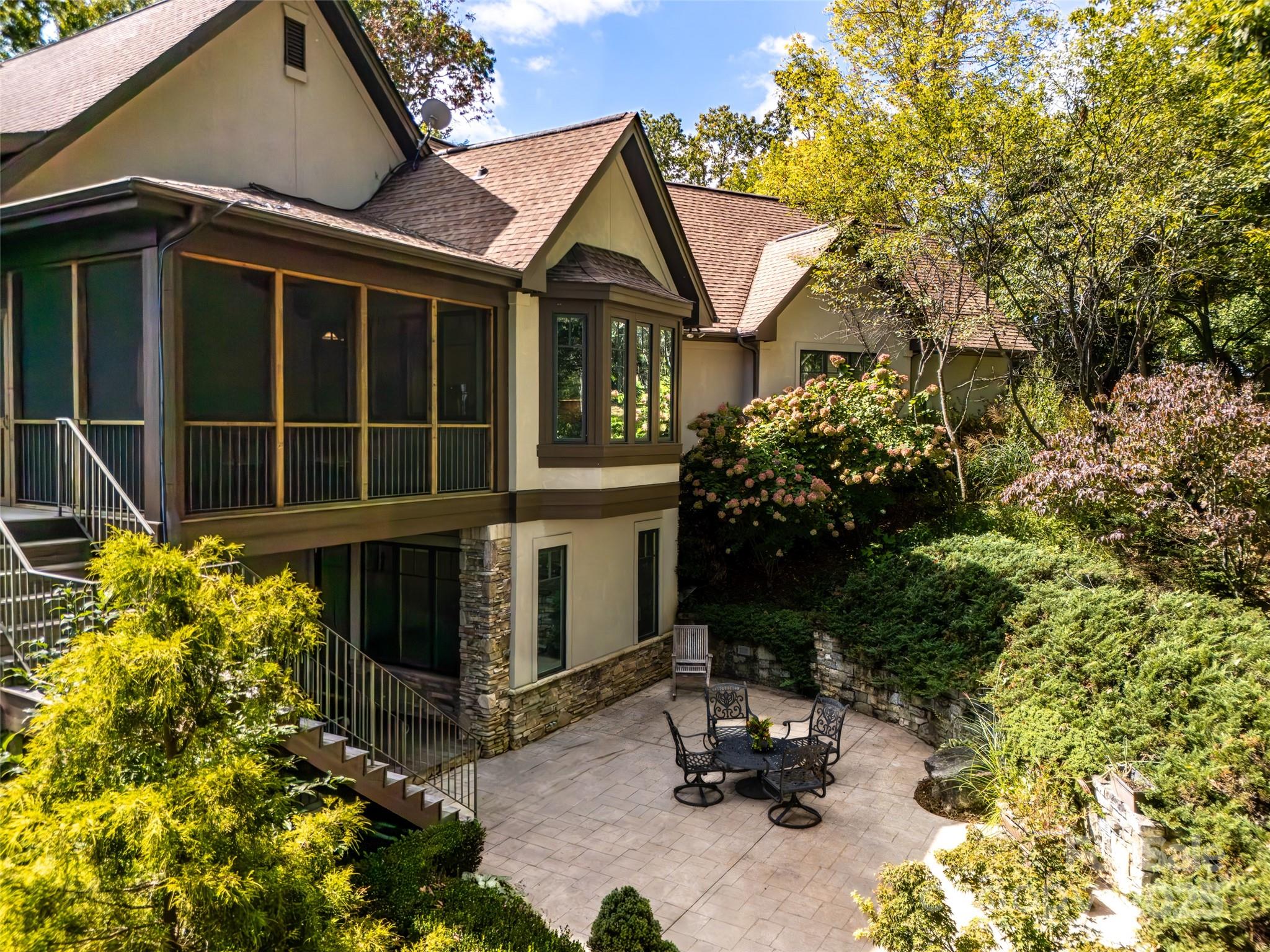 21 Windcliff Drive Property Photo 7