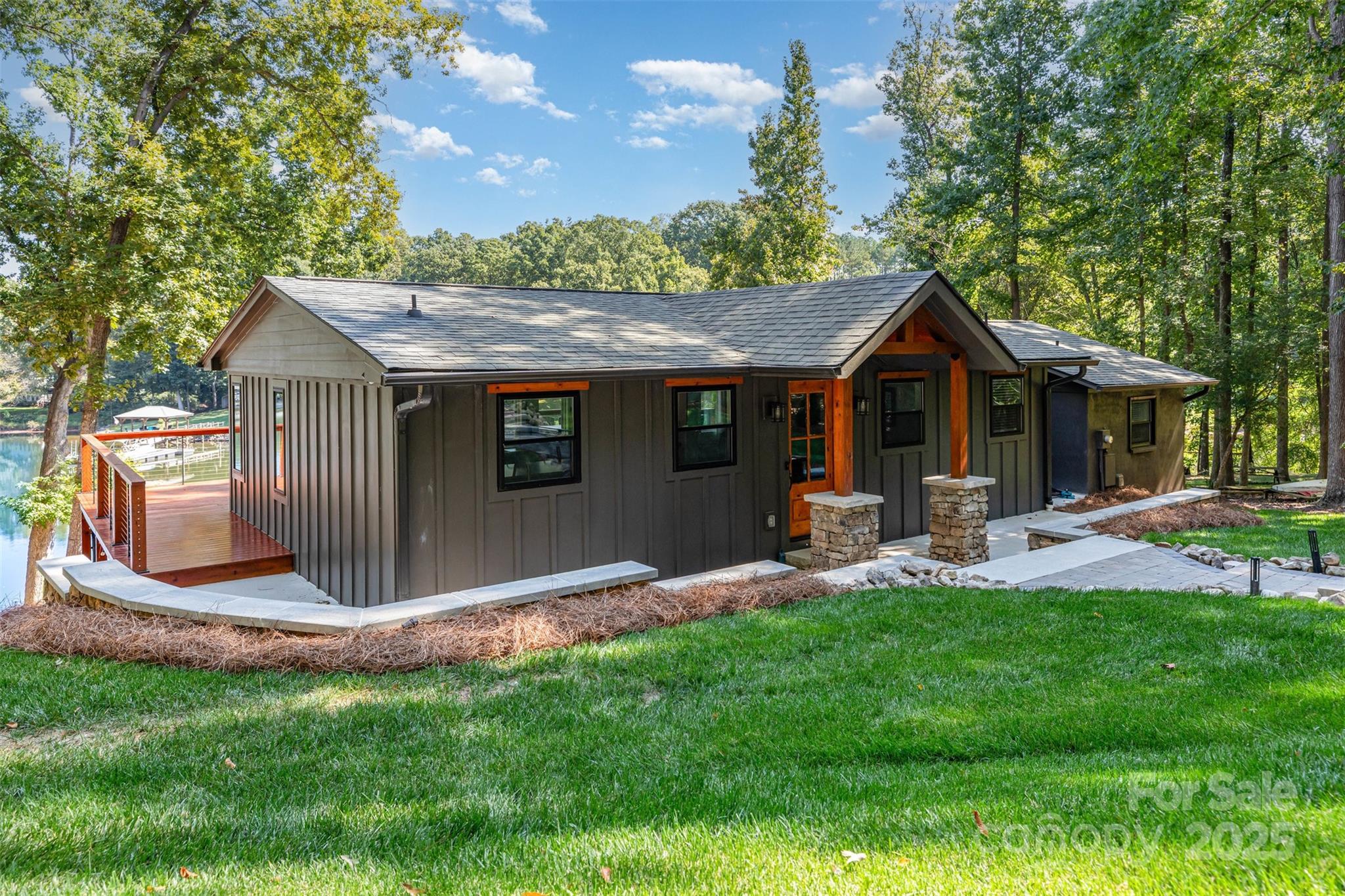 128 Wickford Lane Property Photo 9