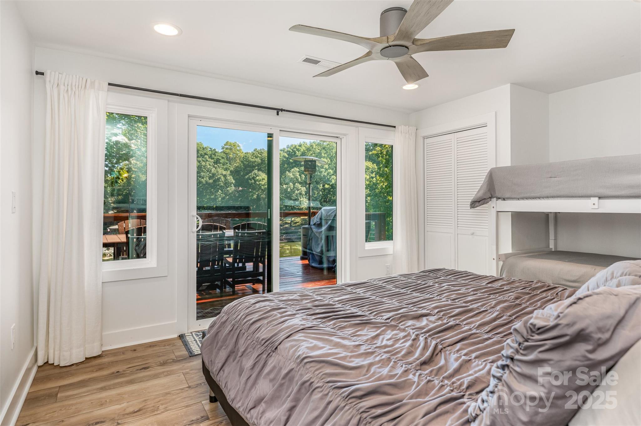 128 Wickford Lane Property Photo 13