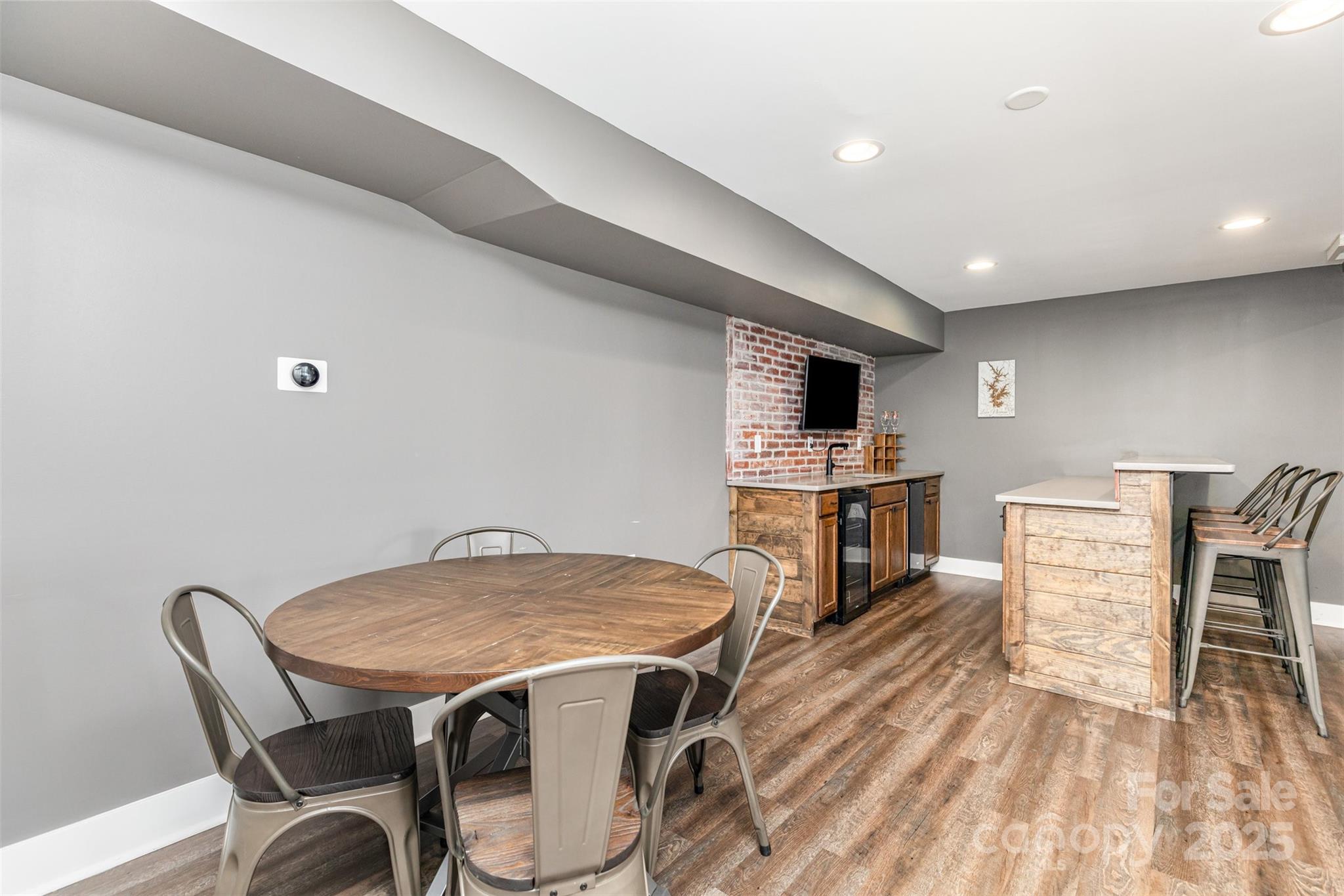 128 Wickford Lane Property Photo 23