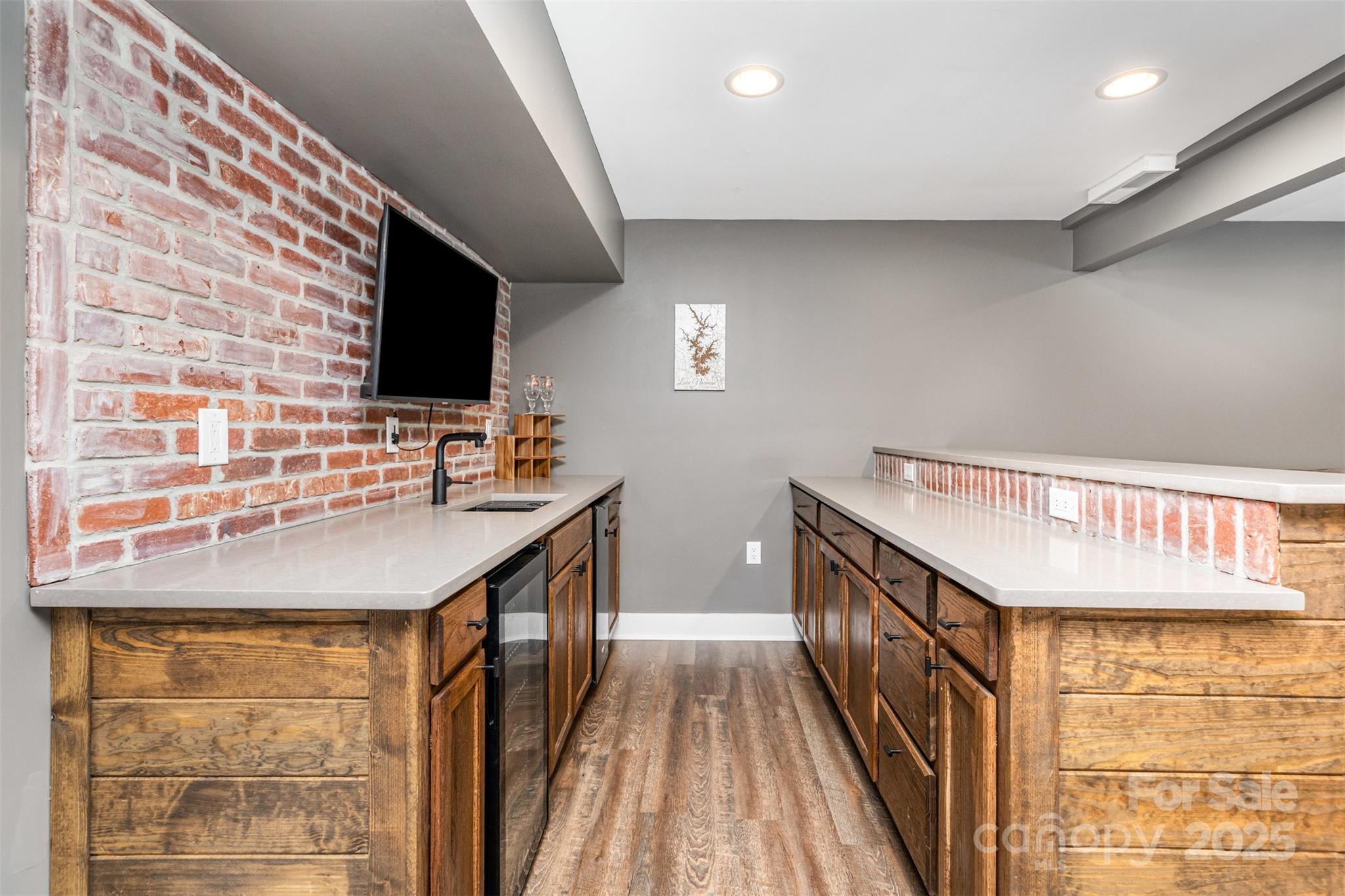 128 Wickford Lane Property Photo 24