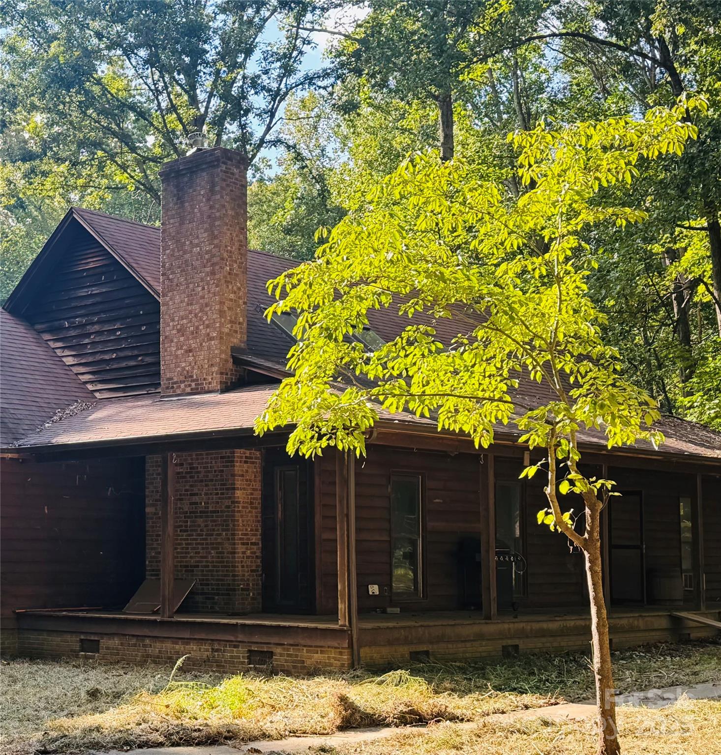 1402 Bloomsberry Lane Property Photo 4