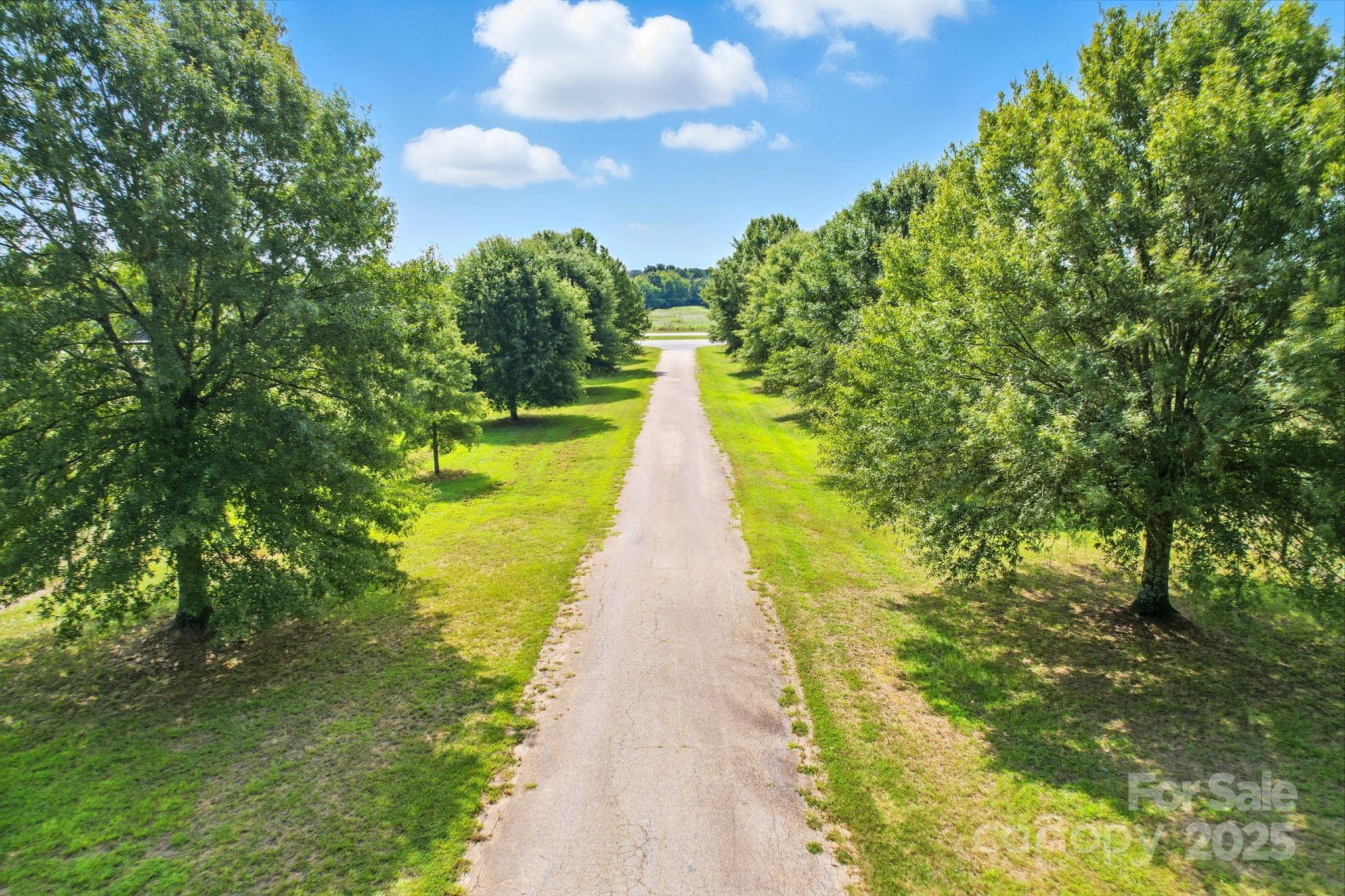 1039 Lancaster Highway Property Photo 10