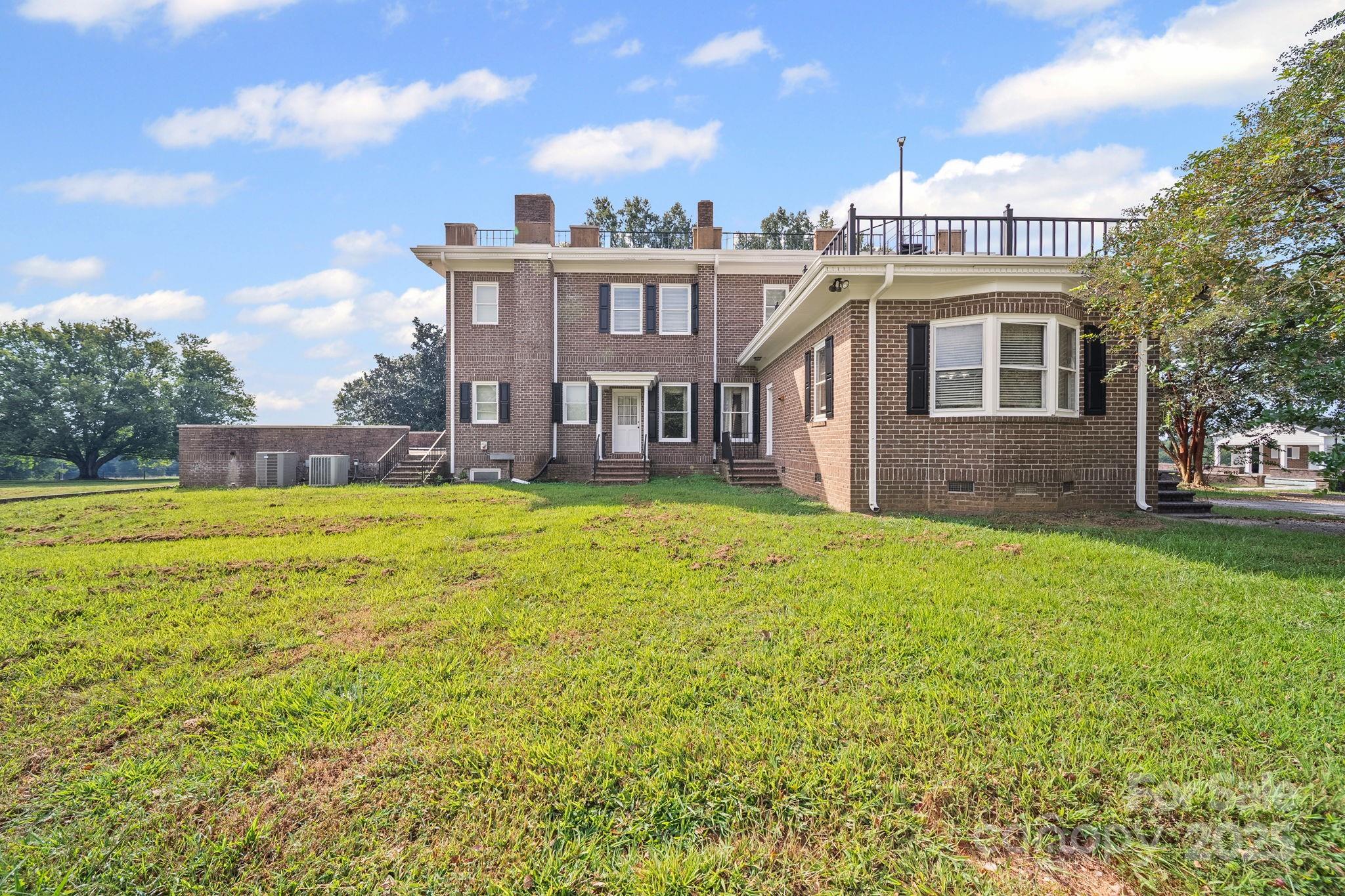 1039 Lancaster Highway Property Photo 14