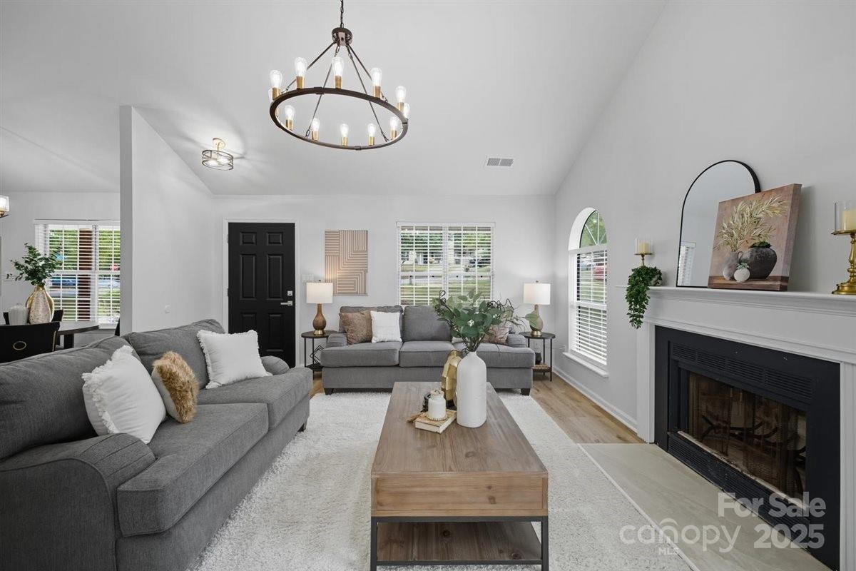 3807 Broomstraw Court Property Photo 10