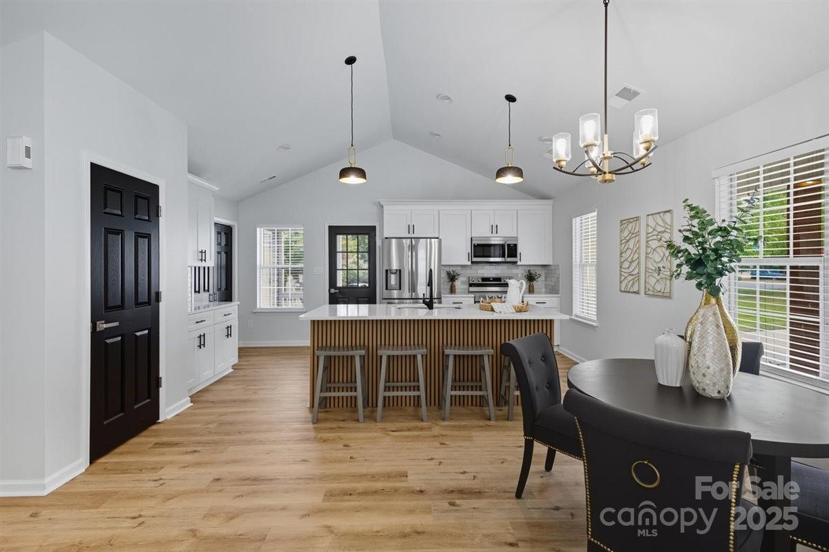 3807 Broomstraw Court Property Photo 14