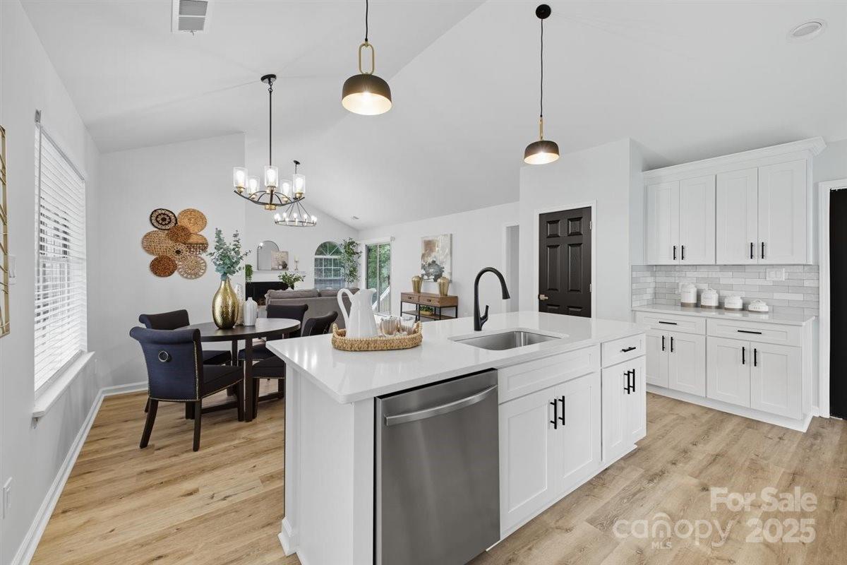 3807 Broomstraw Court Property Photo 19