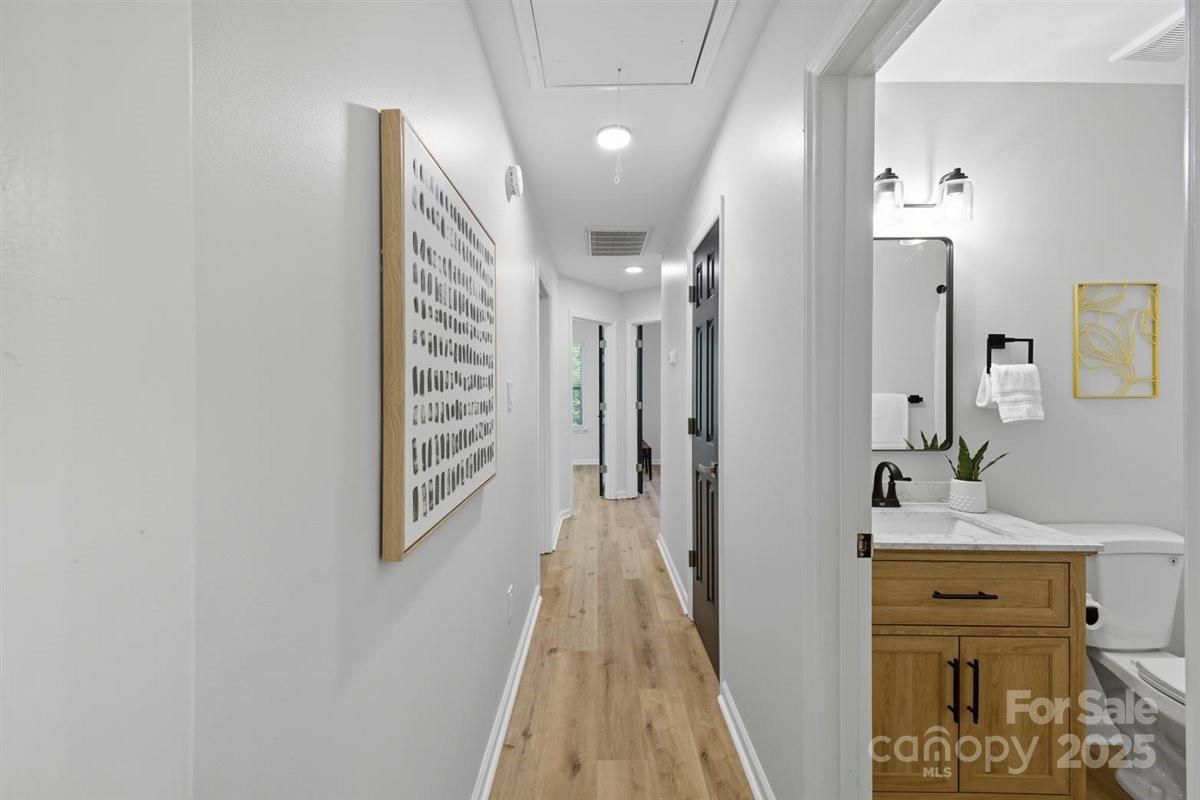 3807 Broomstraw Court Property Photo 22