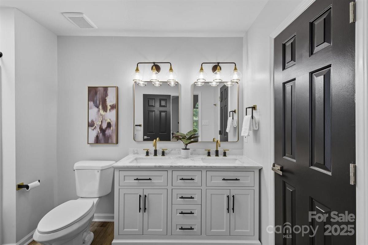 3807 Broomstraw Court Property Photo 27