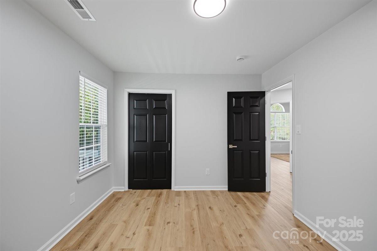 3807 Broomstraw Court Property Photo 32