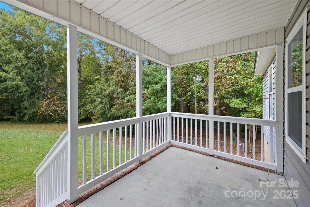 3807 Broomstraw Court Property Photo 38