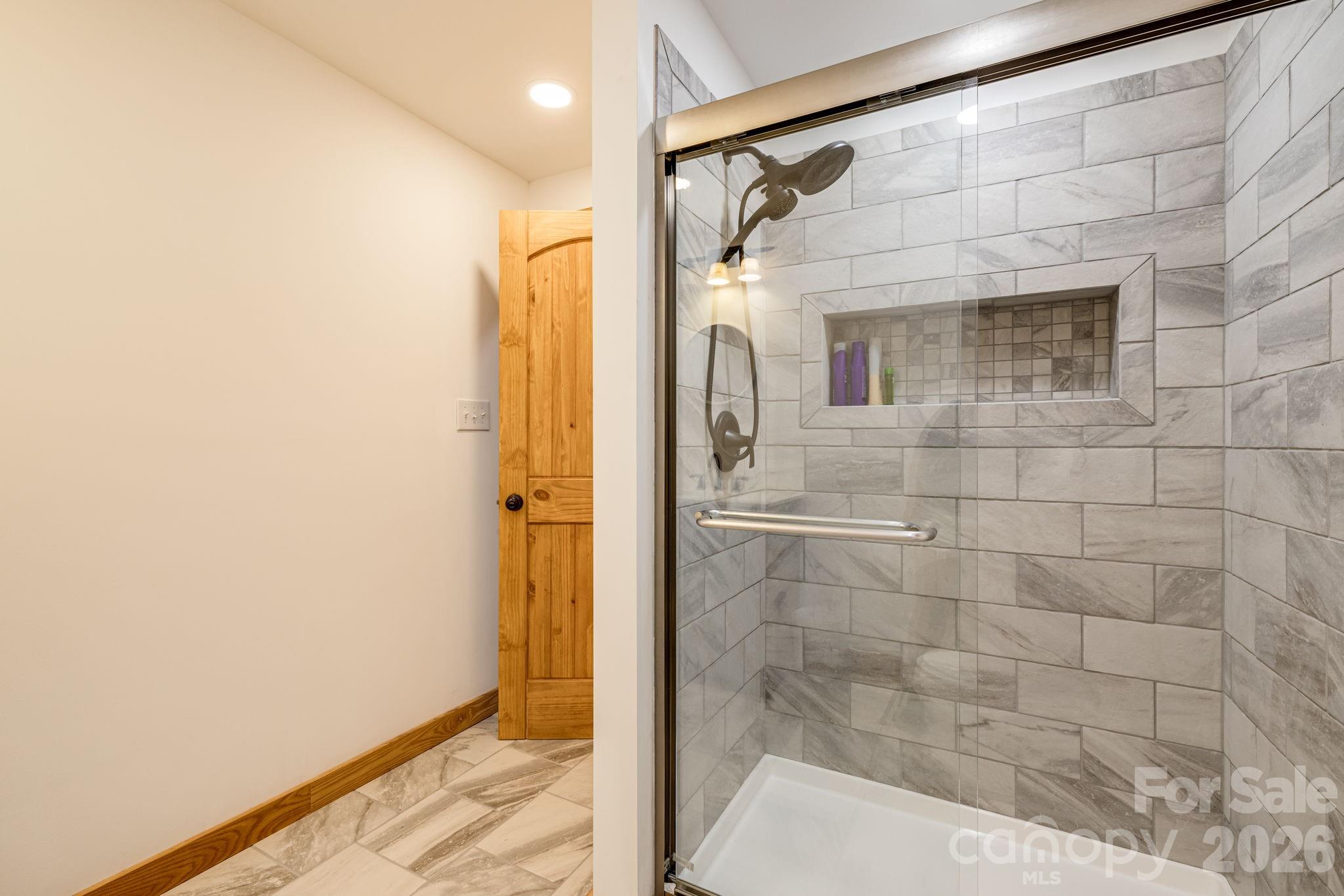 765/764 Osborne Knob Road Property Photo 45