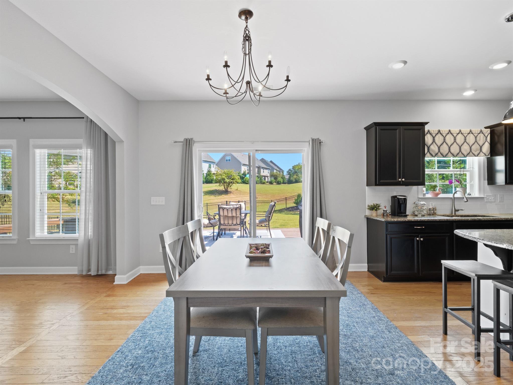 1982 Smokey Quartz Road Property Photo 10