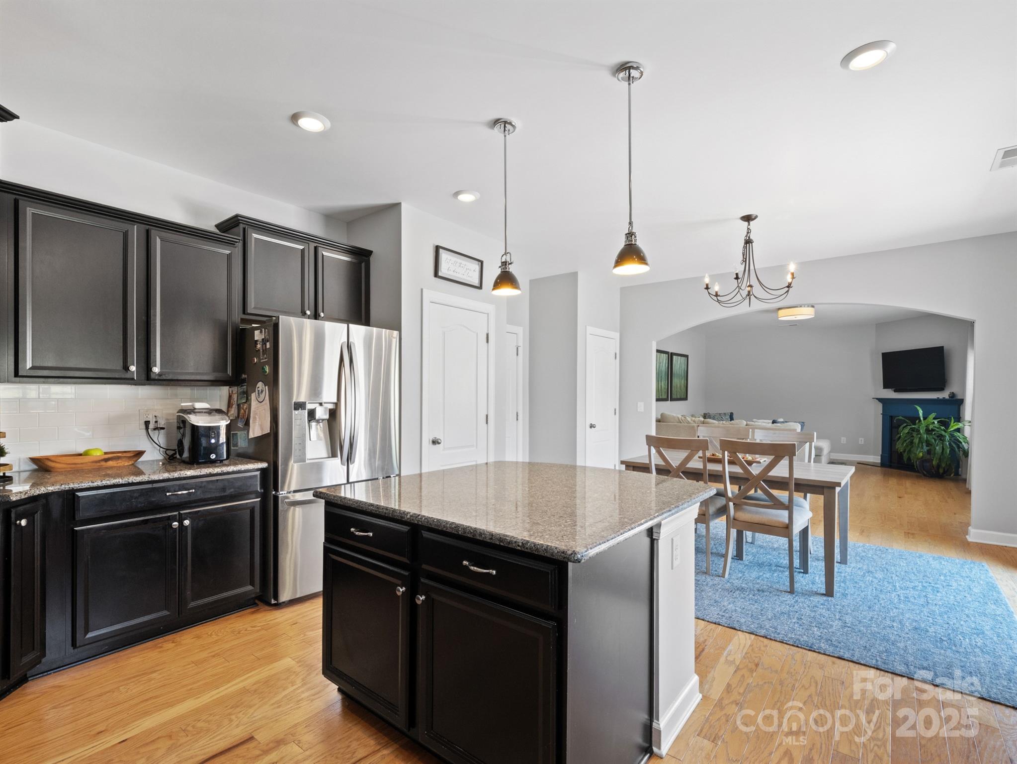 1982 Smokey Quartz Road Property Photo 11