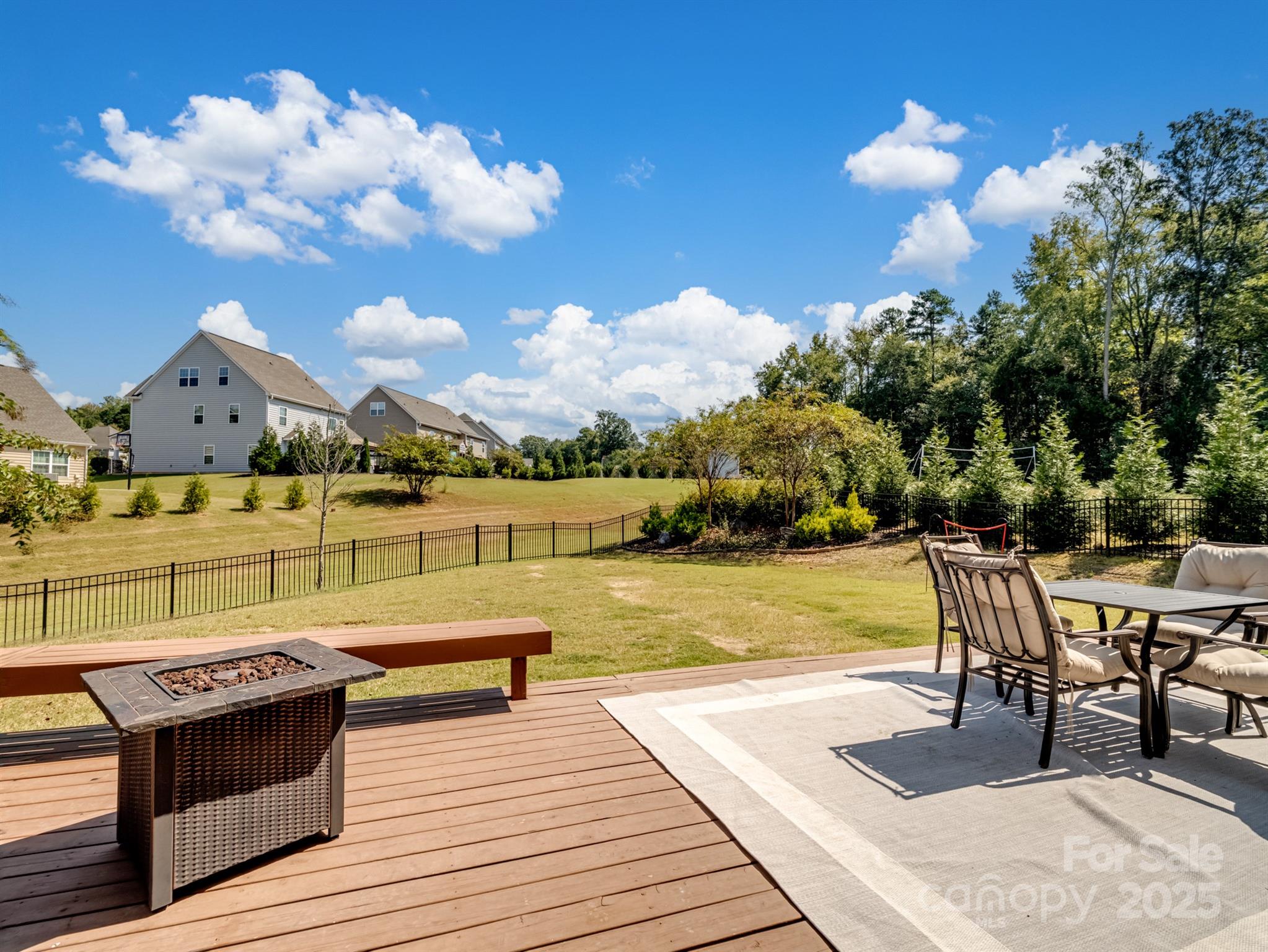 1982 Smokey Quartz Road Property Photo 40