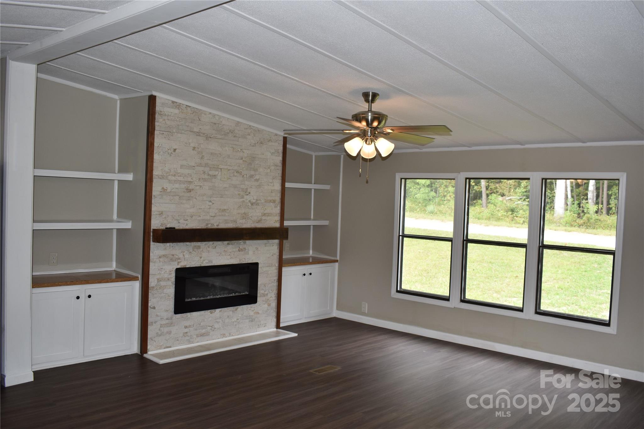 91 Sweet Gum Drive Property Photo 4