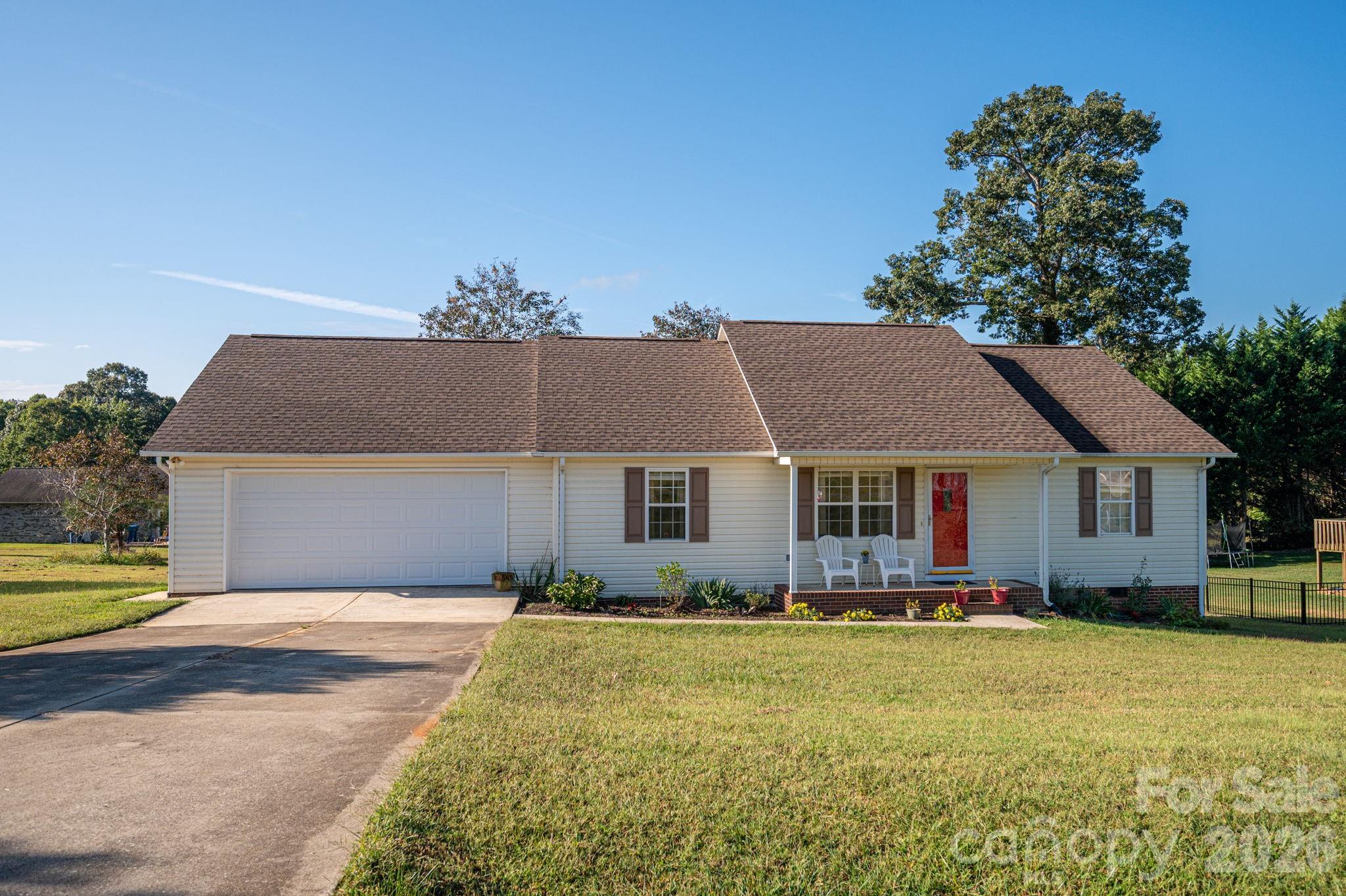 1371 Millrace Drive Property Photo 1