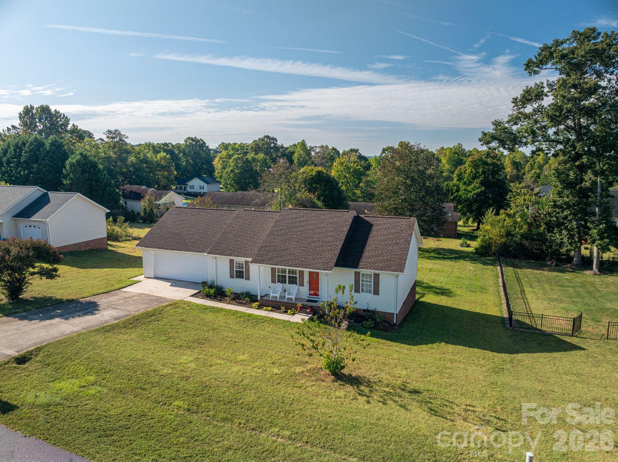 1371 Millrace Drive Property Photo 3