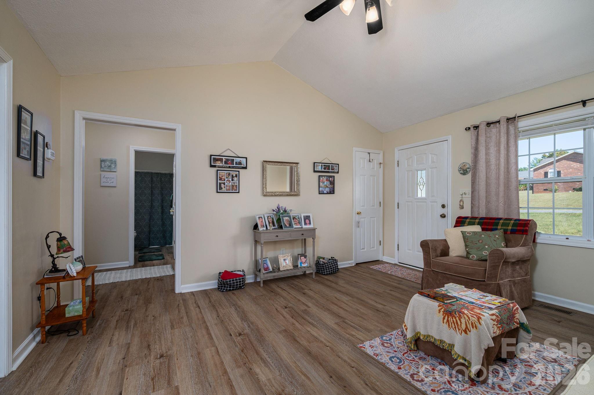 1371 Millrace Drive Property Photo 6