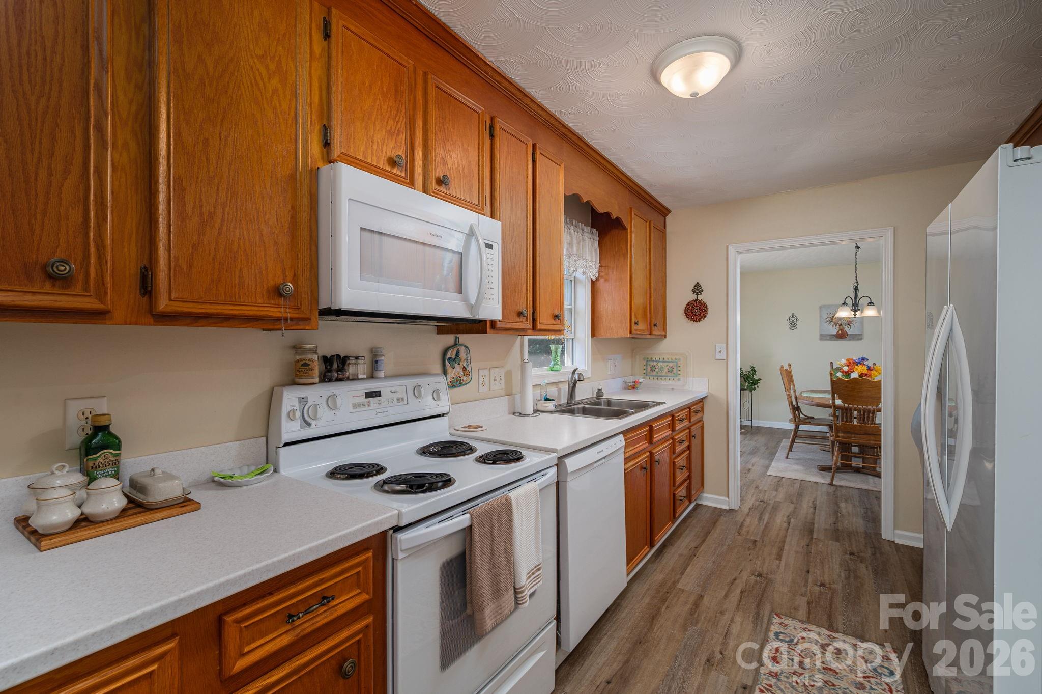 1371 Millrace Drive Property Photo 12