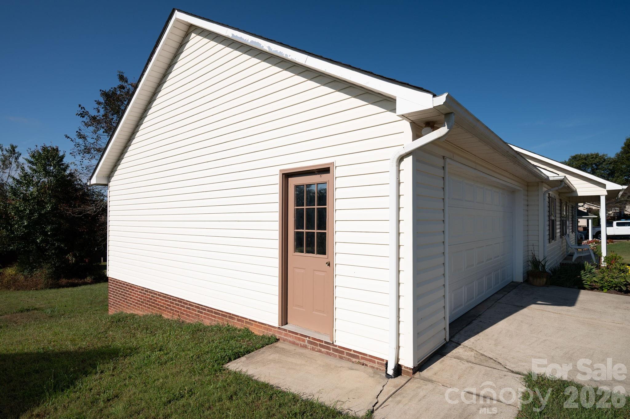 1371 Millrace Drive Property Photo 31