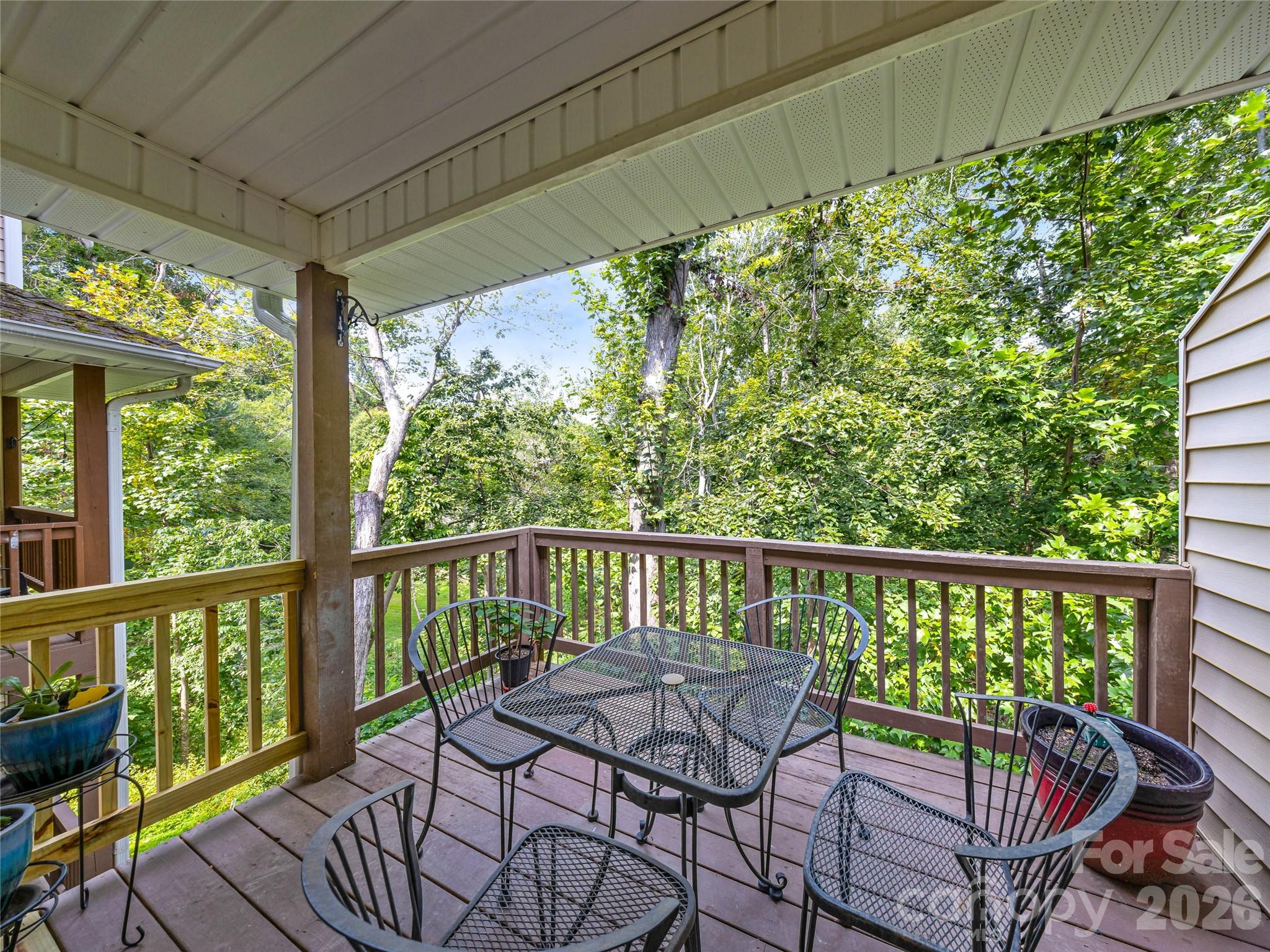 83 Farm Lane Property Photo 7