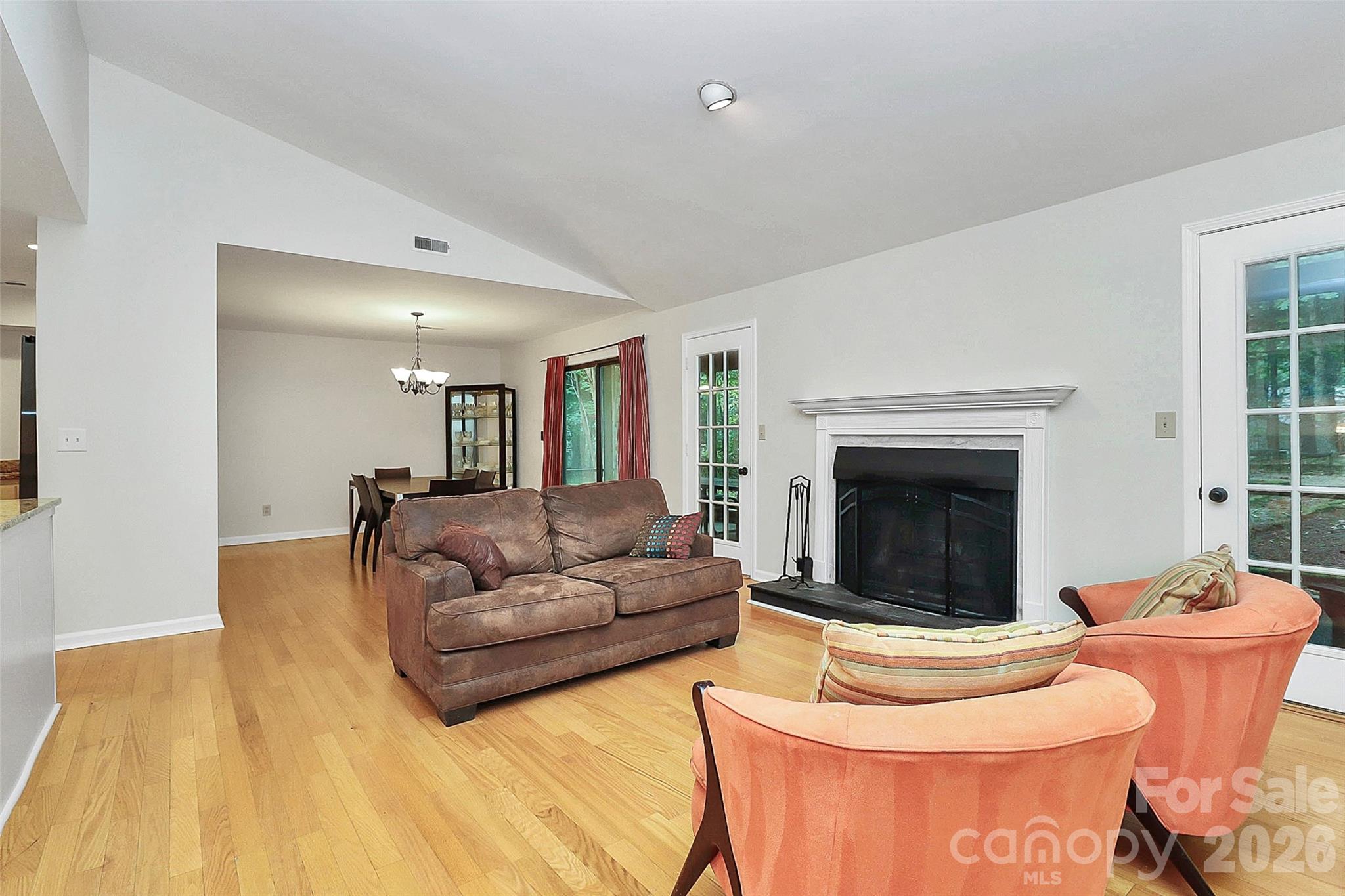 16 Woodvine Lane Property Photo 8