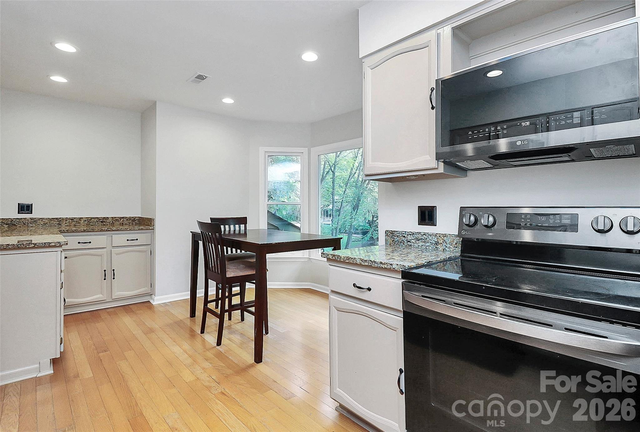 16 Woodvine Lane Property Photo 13