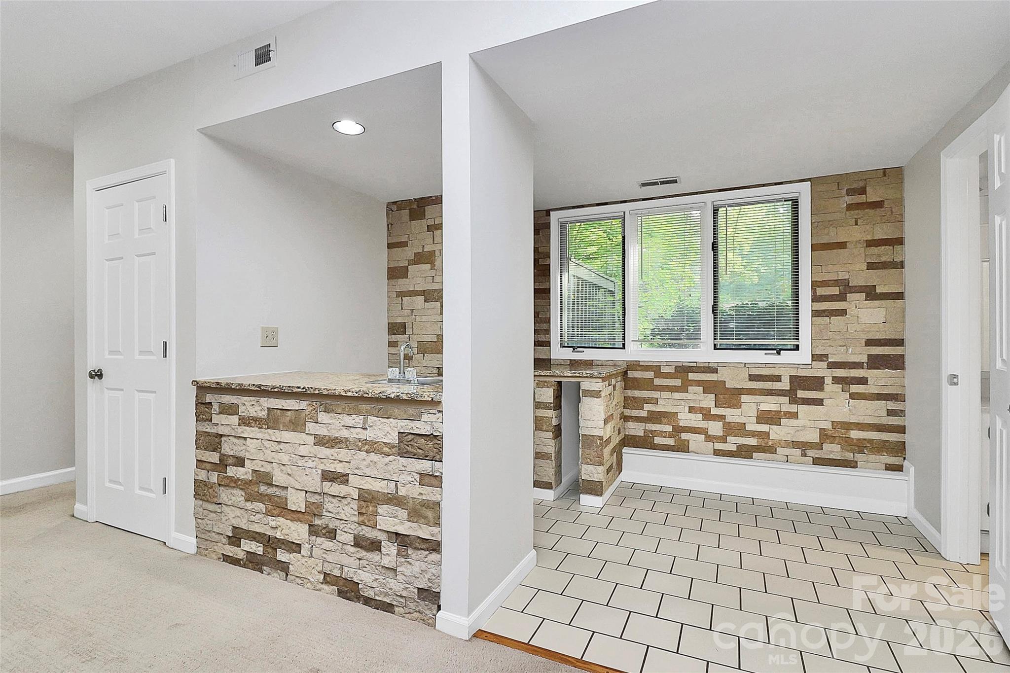 16 Woodvine Lane Property Photo 28