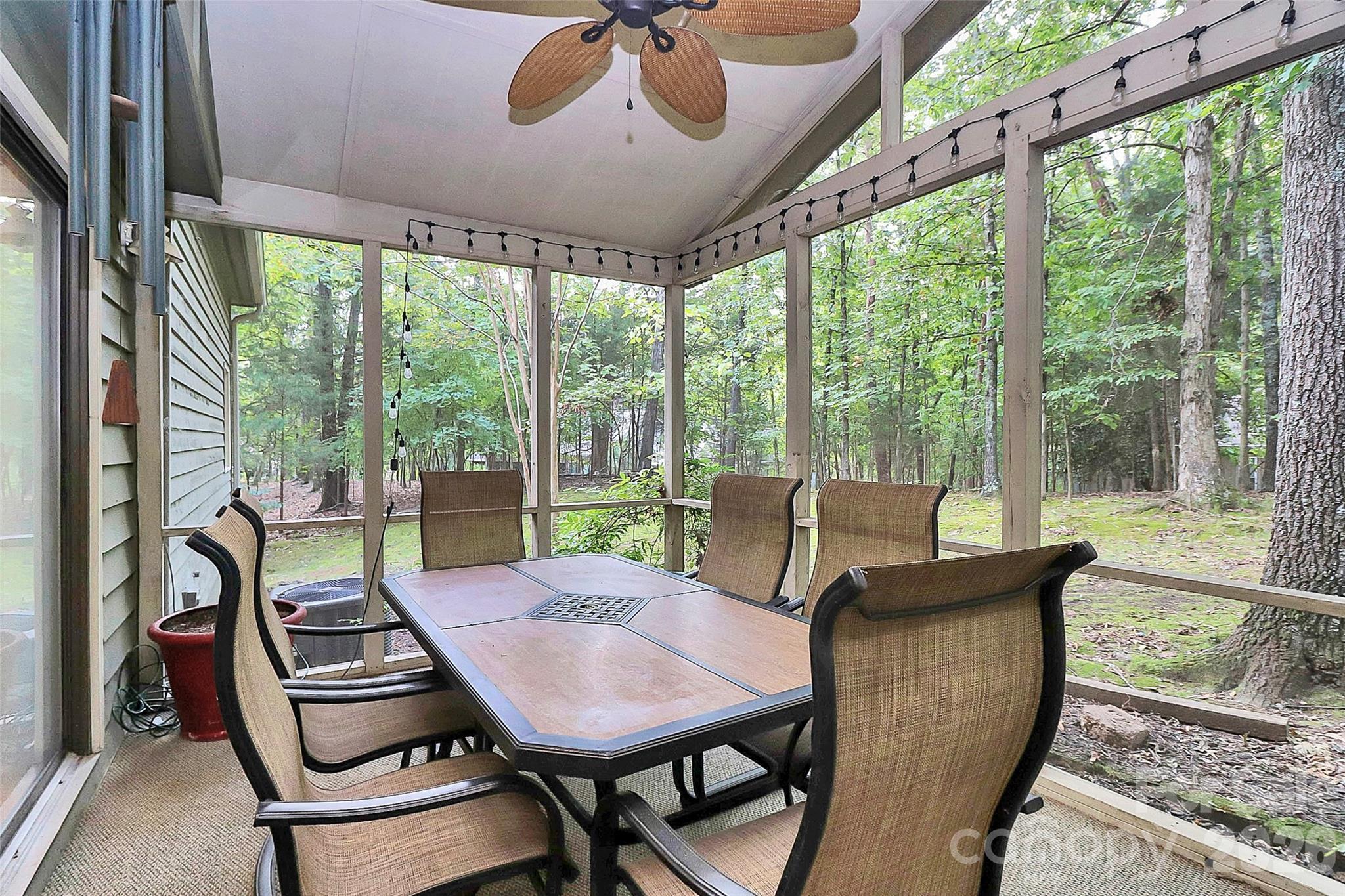 16 Woodvine Lane Property Photo 37