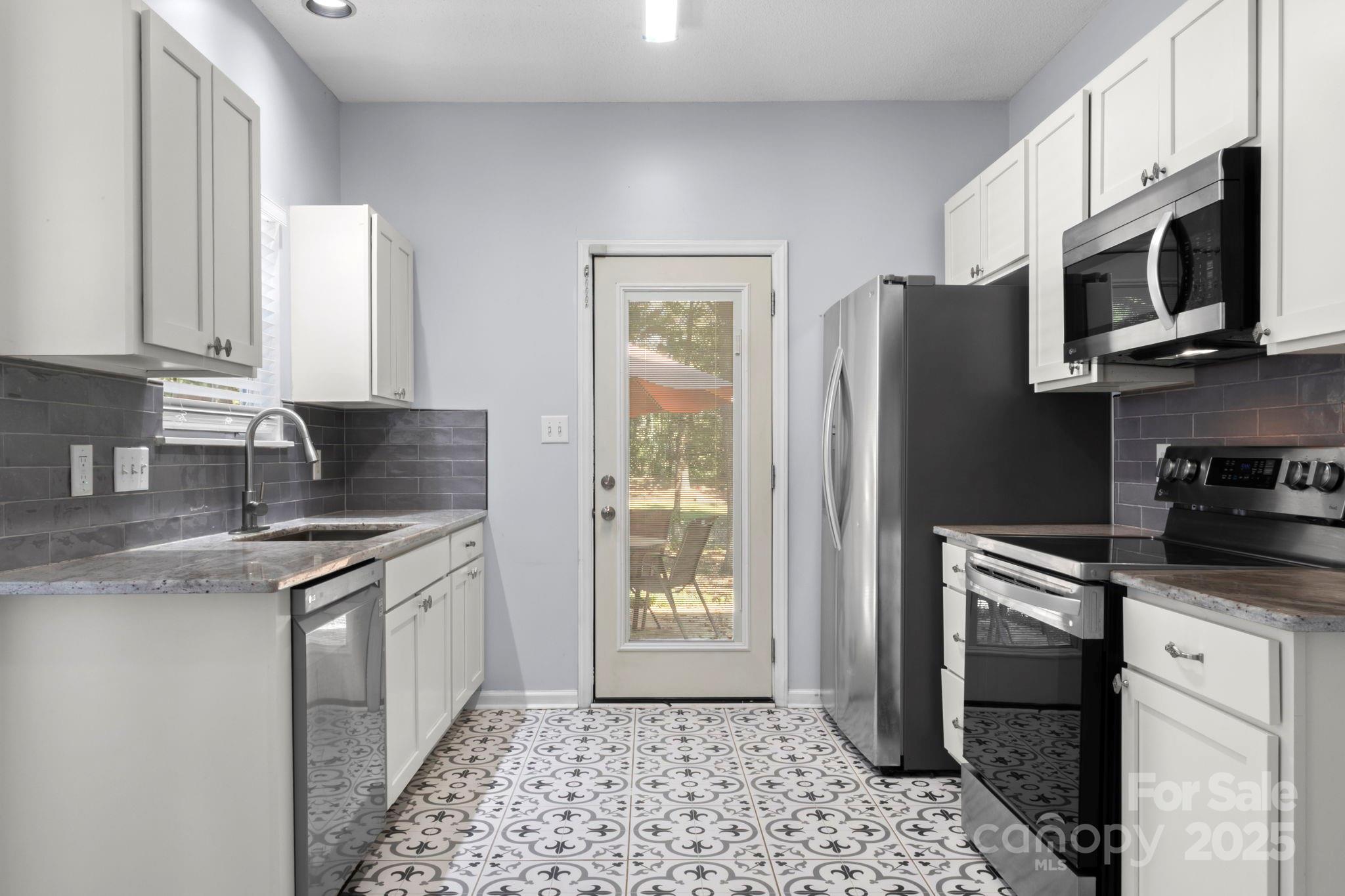 13309 Lampmeade Lane Property Photo 11