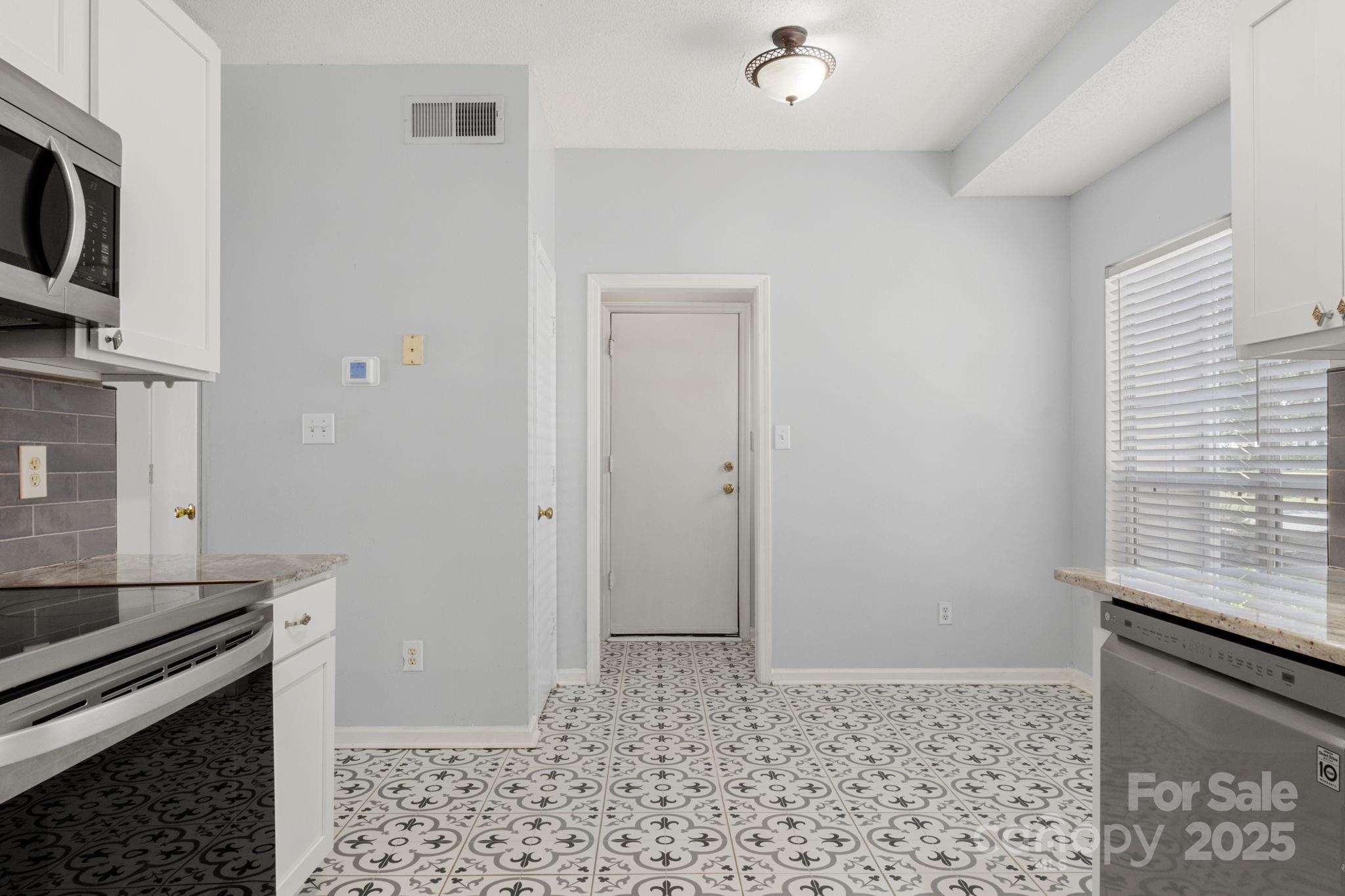 13309 Lampmeade Lane Property Photo 13