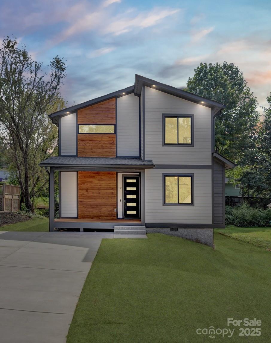 19 Lamar Avenue Property Photo 1