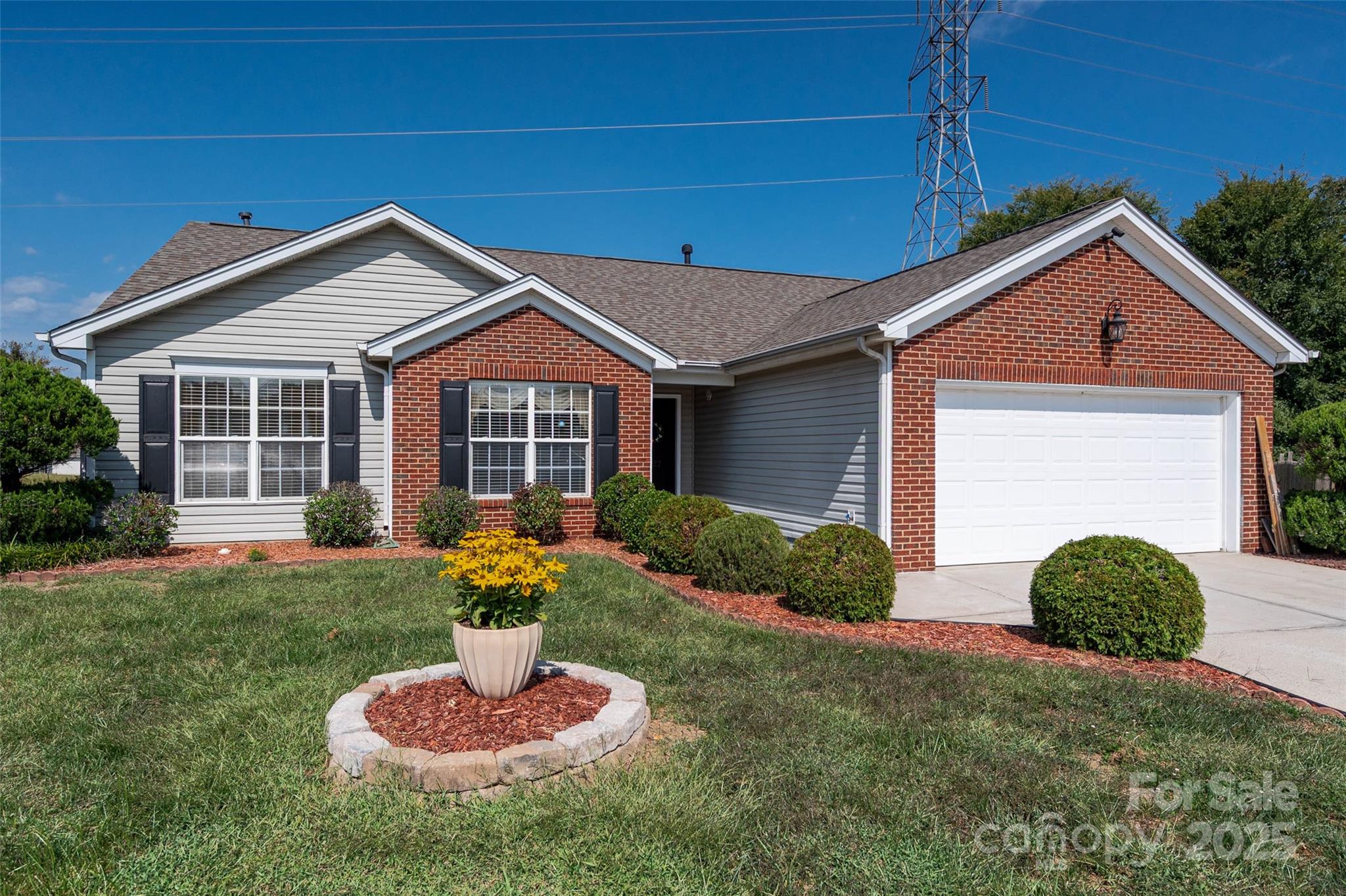 3327 Covelo Court Property Photo 1