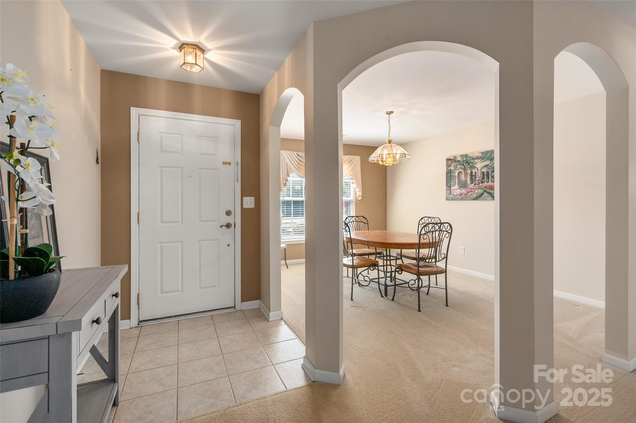 3327 Covelo Court Property Photo 3