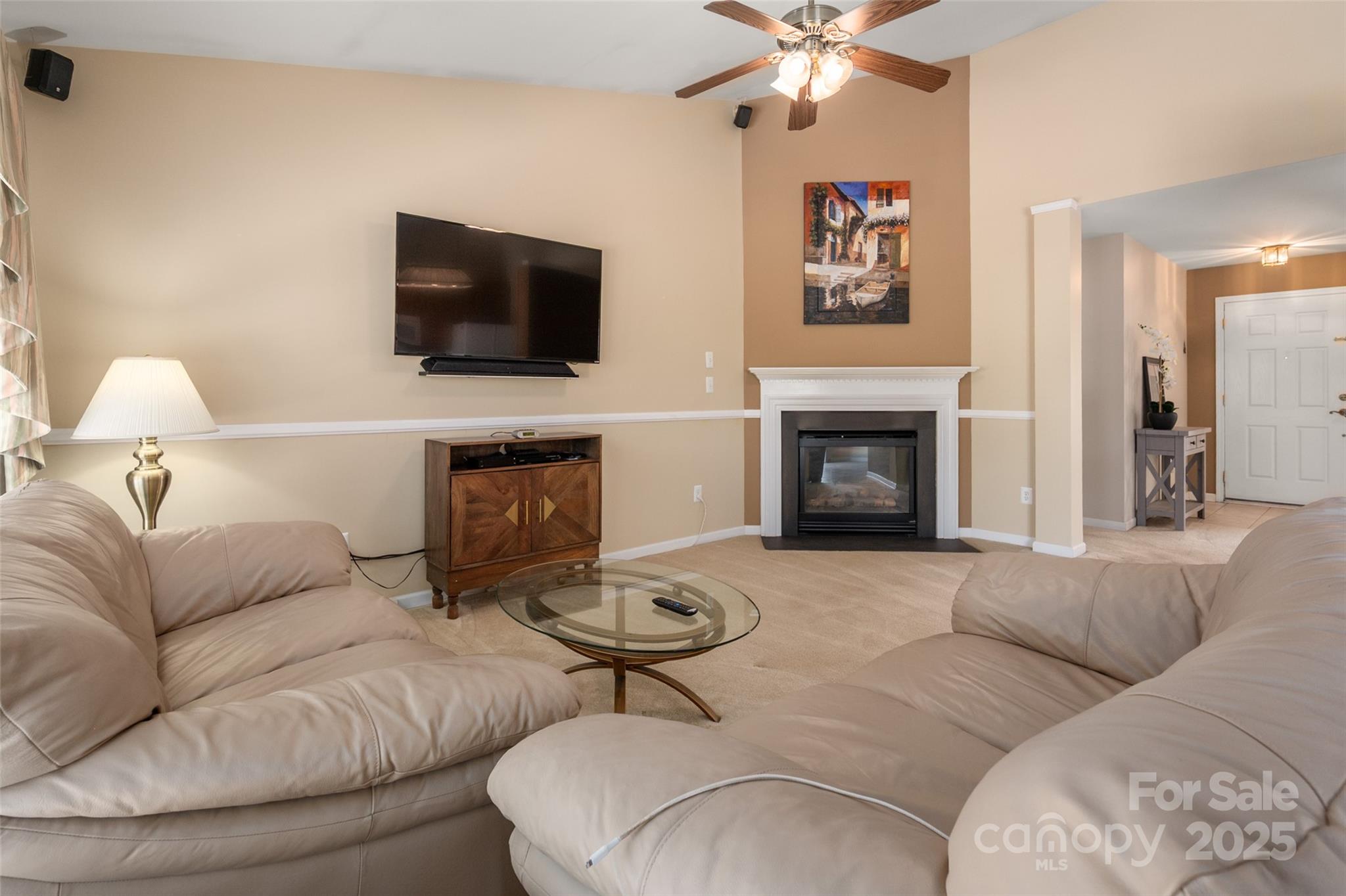 3327 Covelo Court Property Photo 6