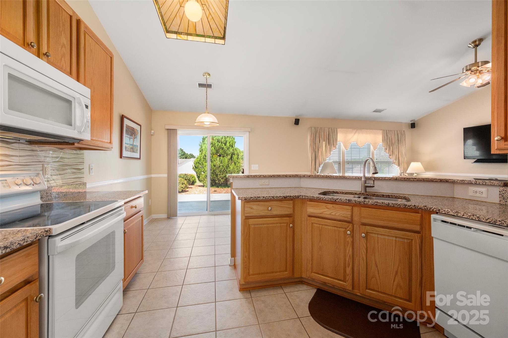 3327 Covelo Court Property Photo 11