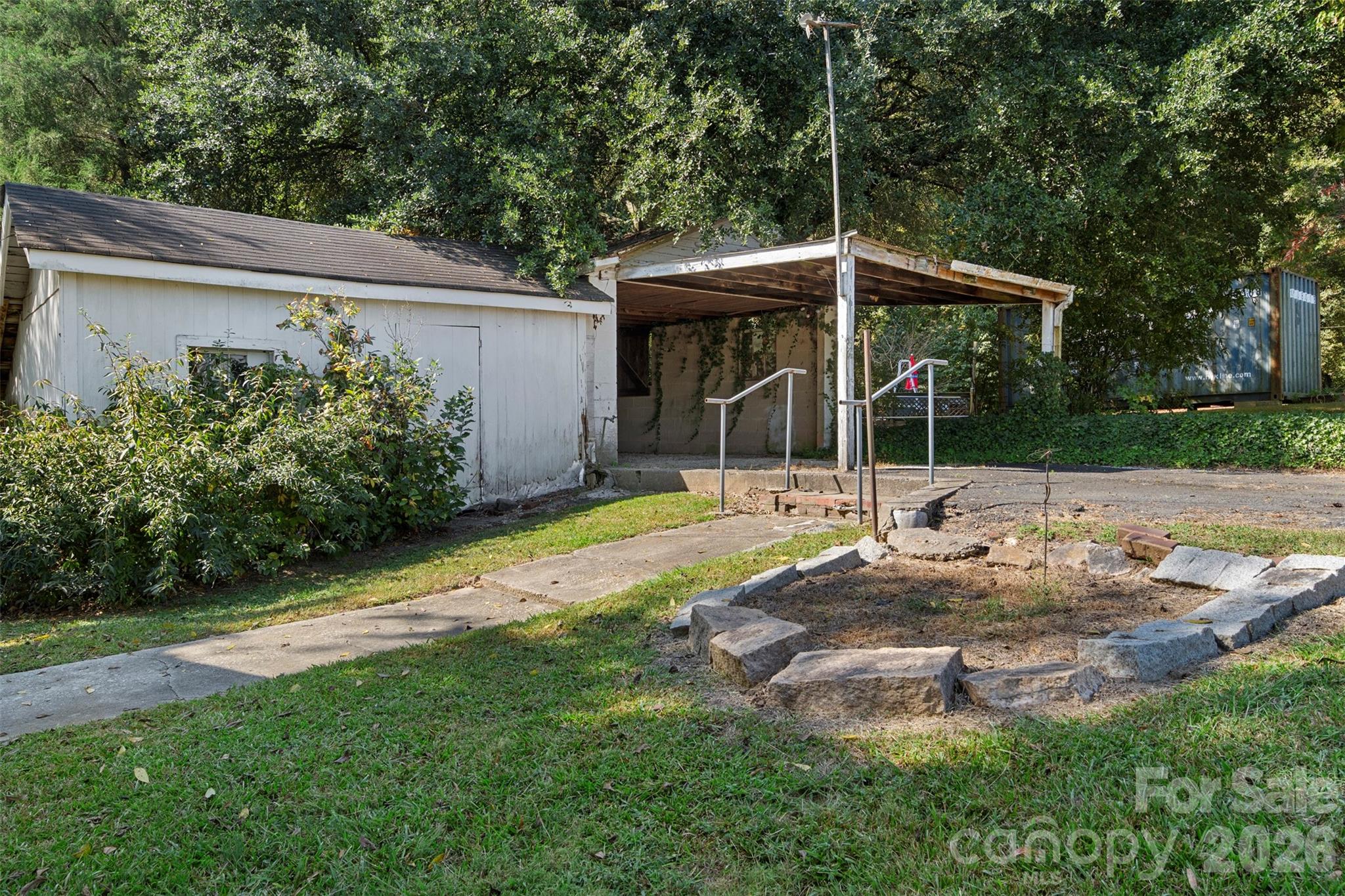 4601 Mooresville Road Property Photo 28